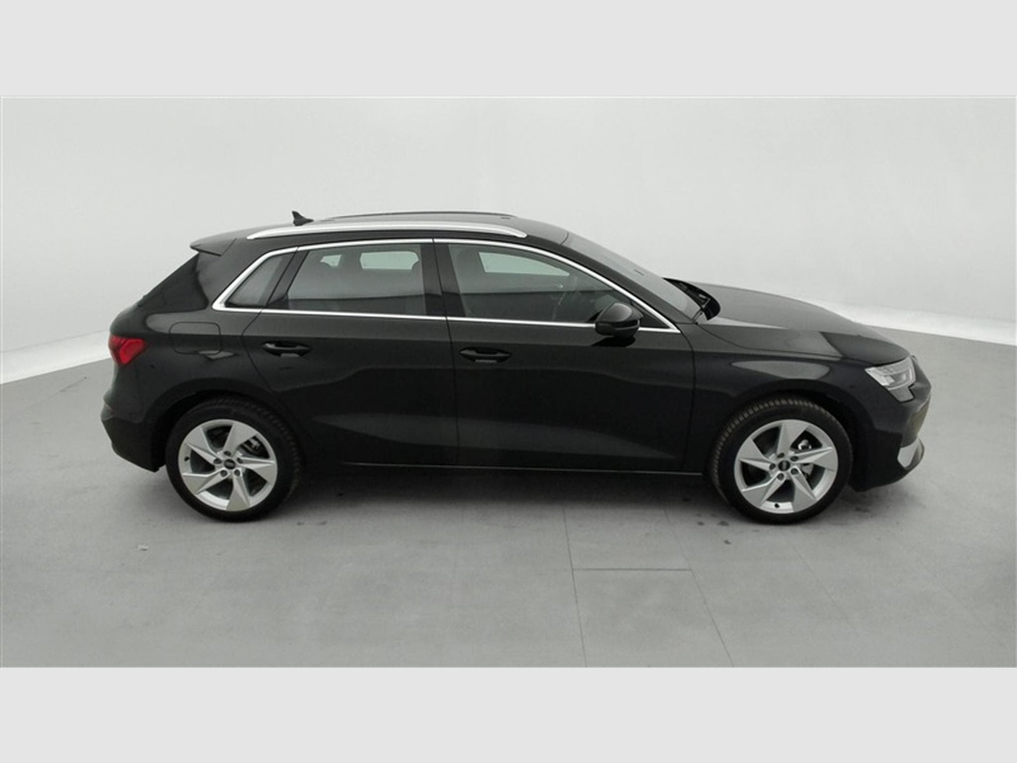 Audi A3 A3 30 TFSI Advanced S tronic Navi / Led / PDC av+ar (2025) - Photo 24
