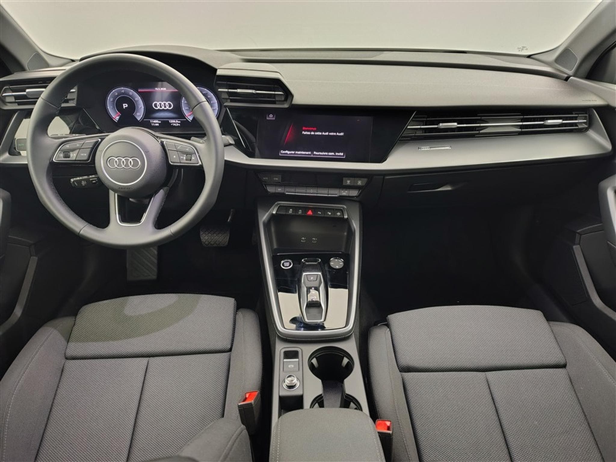 Audi A3 A3 30 TFSI Advanced S tronic Navi / Led / PDC av+ar (2025) - Photo 8