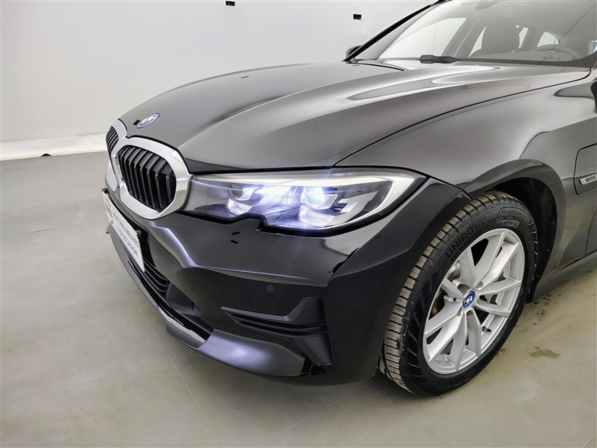 BMW 330 330eA PHEV Touring NAVI / CUIR SPORT / FULL LED (2022) - Photo 15