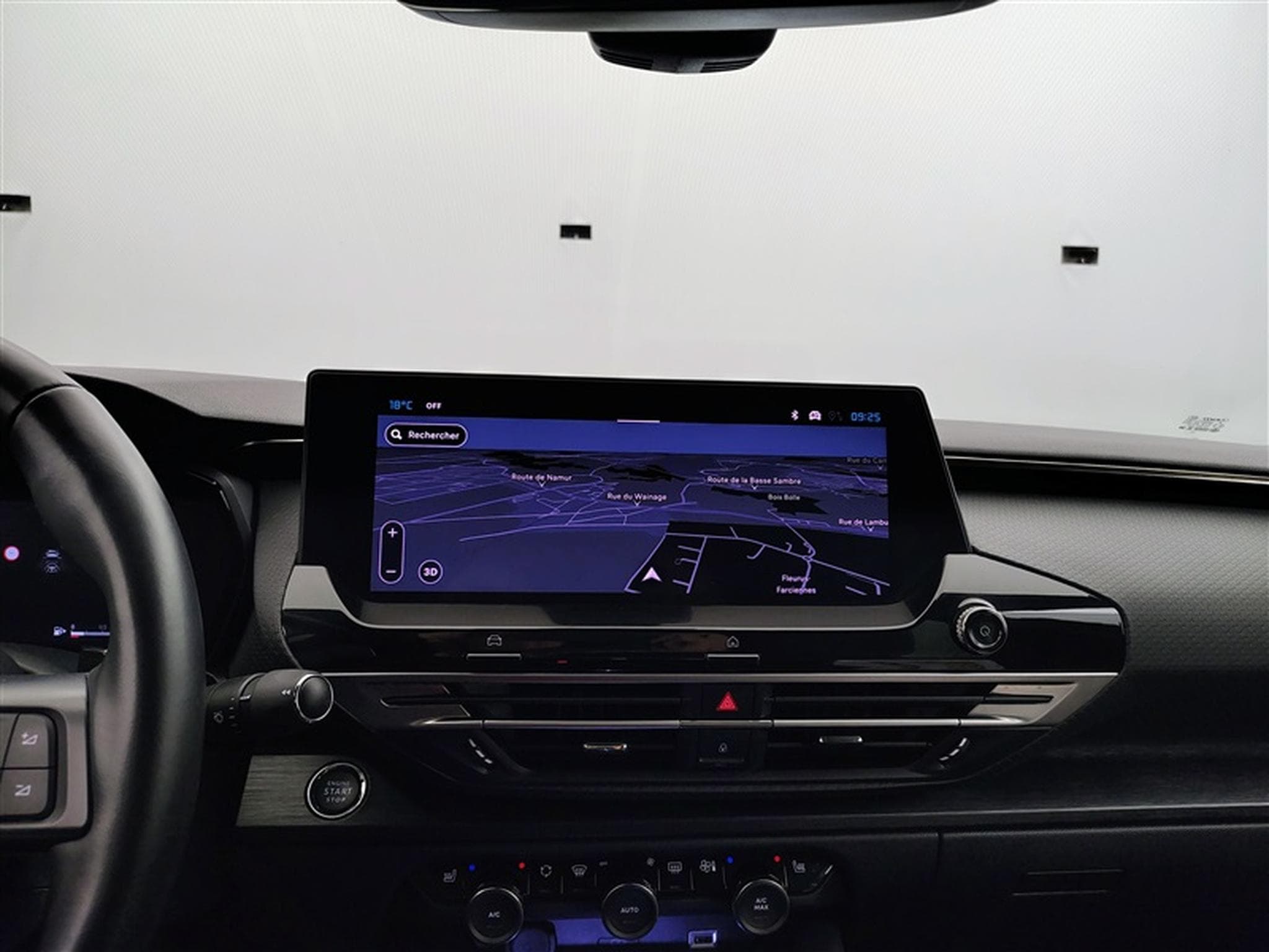 Citroen C5 X 1.2 PureTech 130cv EAT8 Plus NAVI / FULL LED / CUIR / JA 19" (2024) - Photo 11