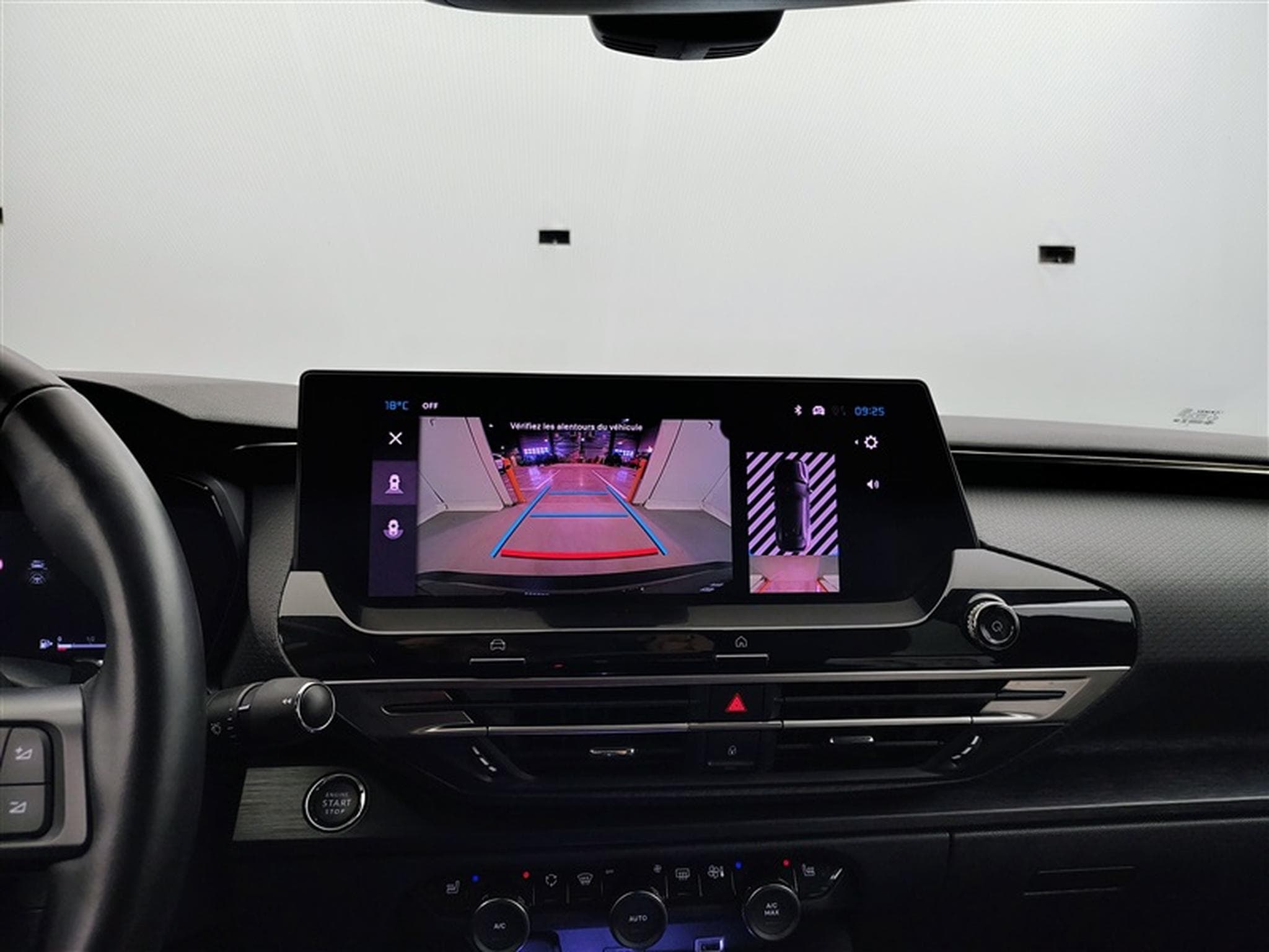 Citroen C5 X 1.2 PureTech 130cv EAT8 Plus NAVI / FULL LED / CUIR / JA 19" (2024) - Photo 18