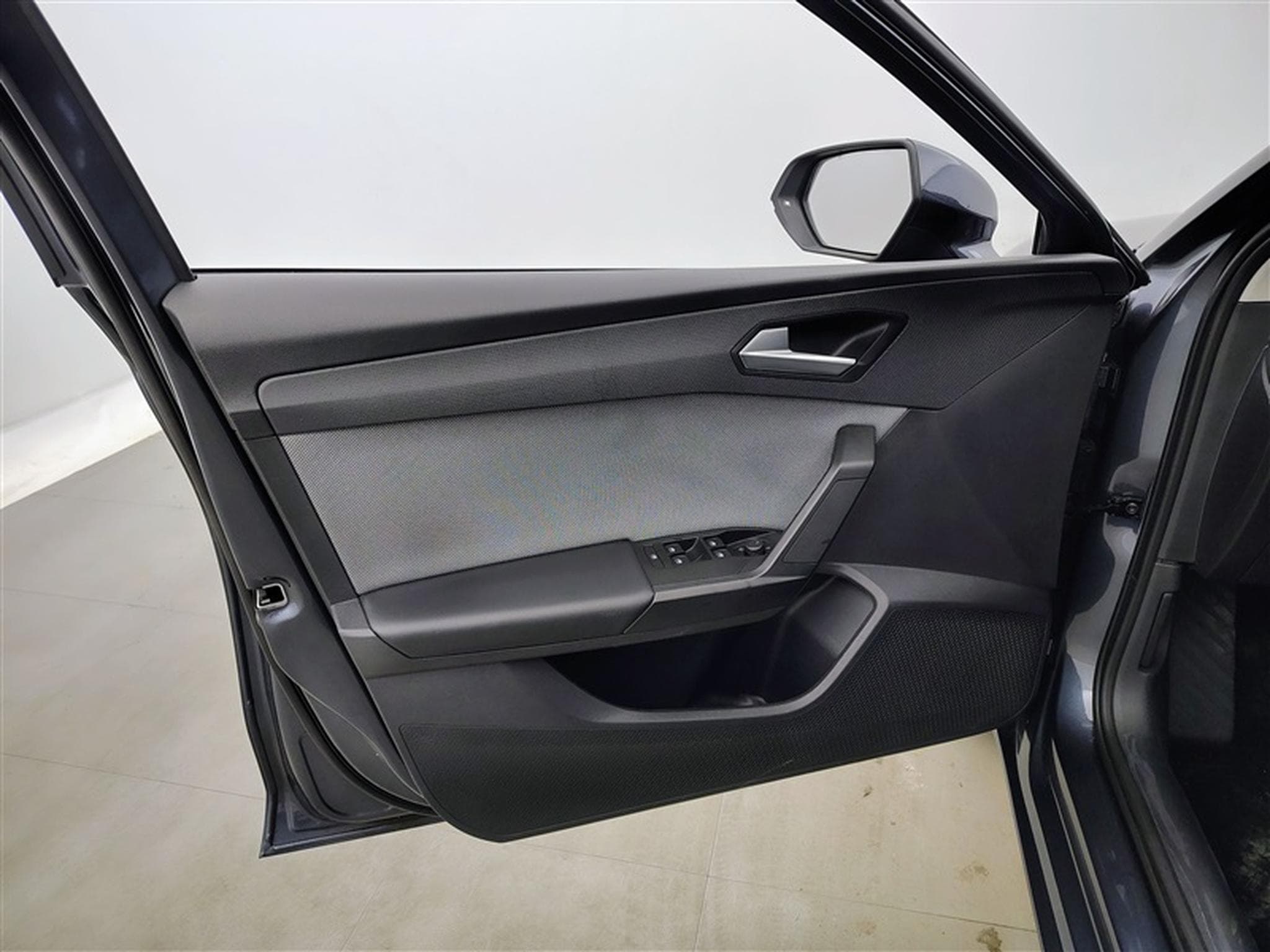 Seat Leon ST 1.0 EcoTSI Move! NAVI/FULL LED/JA/PDC AV AR /CAMERA (2024) - Photo 17