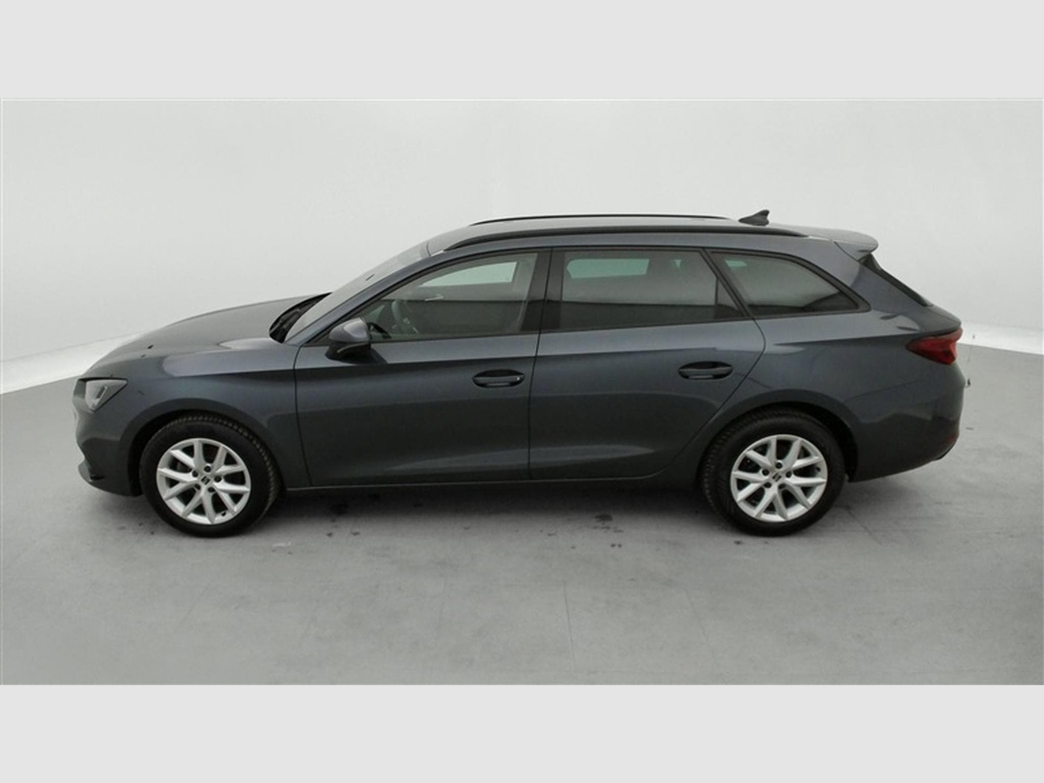 Seat Leon ST 1.0 EcoTSI Move! NAVI/FULL LED/JA/PDC AV AR /CAMERA (2024) - Photo 3