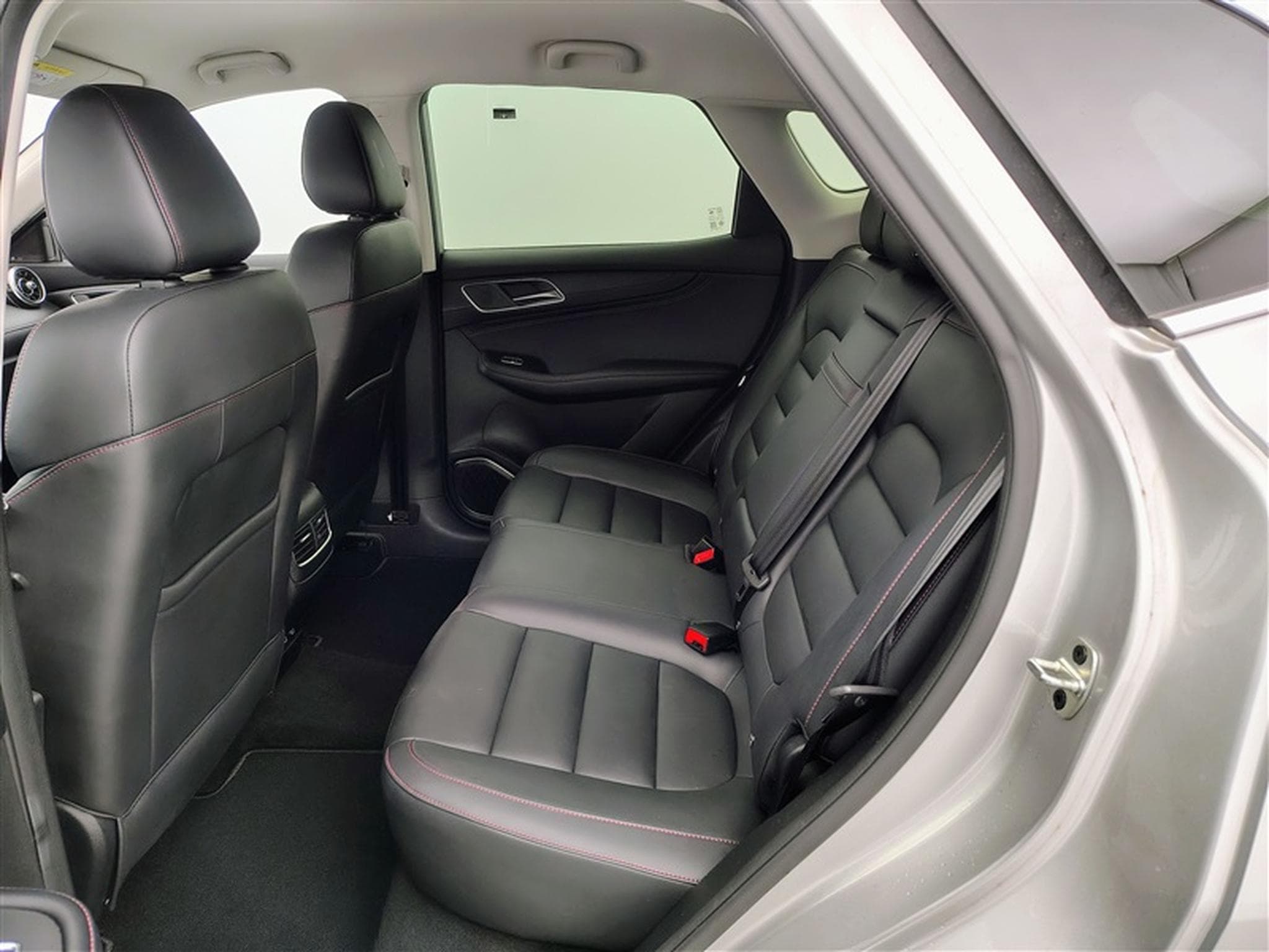 MG HS Facelift 1.5 T-GDi 160cv Comfort NAVI / FULL LED / CUIR (2024) - Photo 13