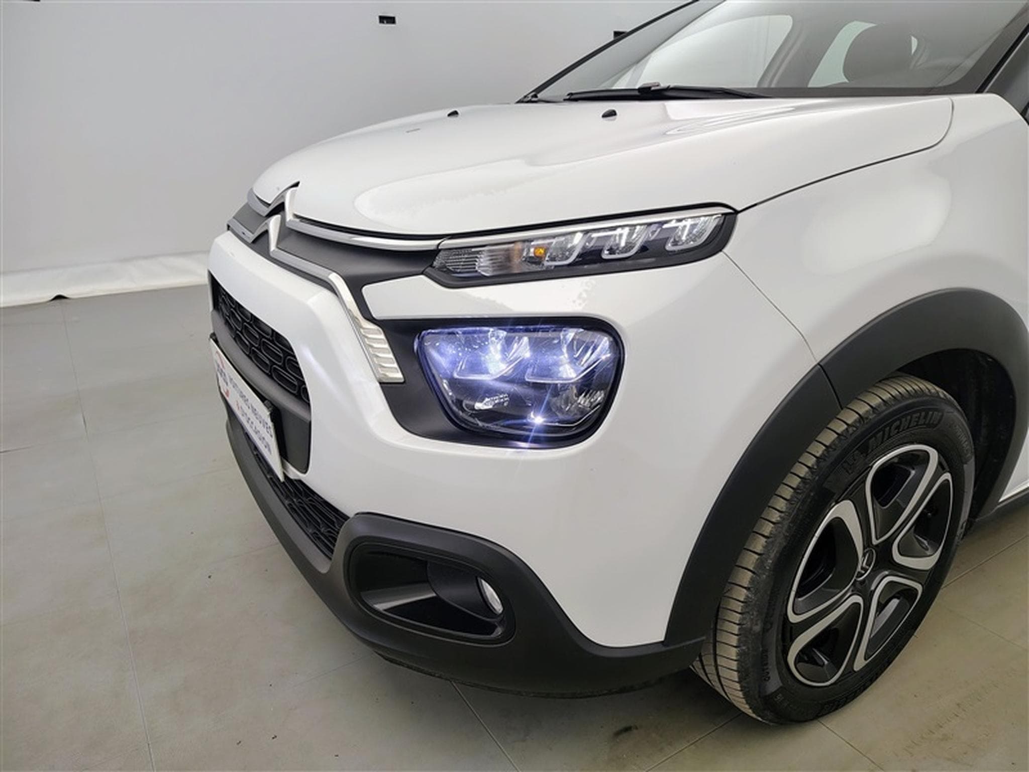 Citroen C3 1.2i PureTech Feel CARPLAY / FULL LED (2022) - Photo 14