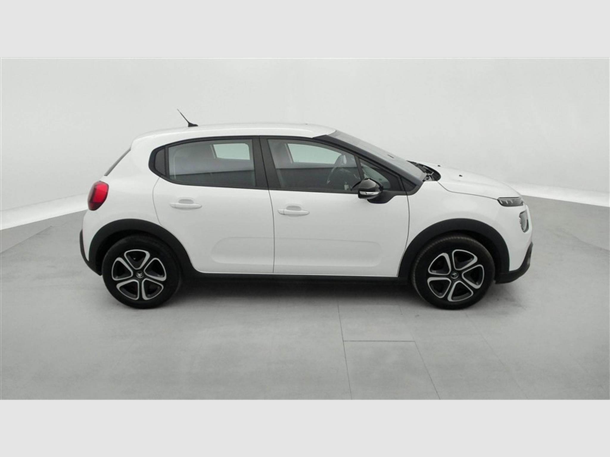 Citroen C3 1.2i PureTech Feel CARPLAY / FULL LED (2022) - Photo 21