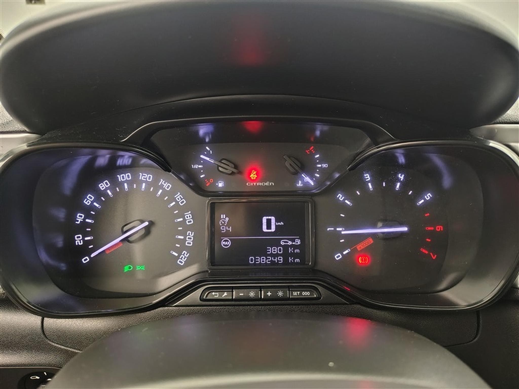 Citroen C3 1.2i PureTech Feel CARPLAY / FULL LED (2022) - Photo 9
