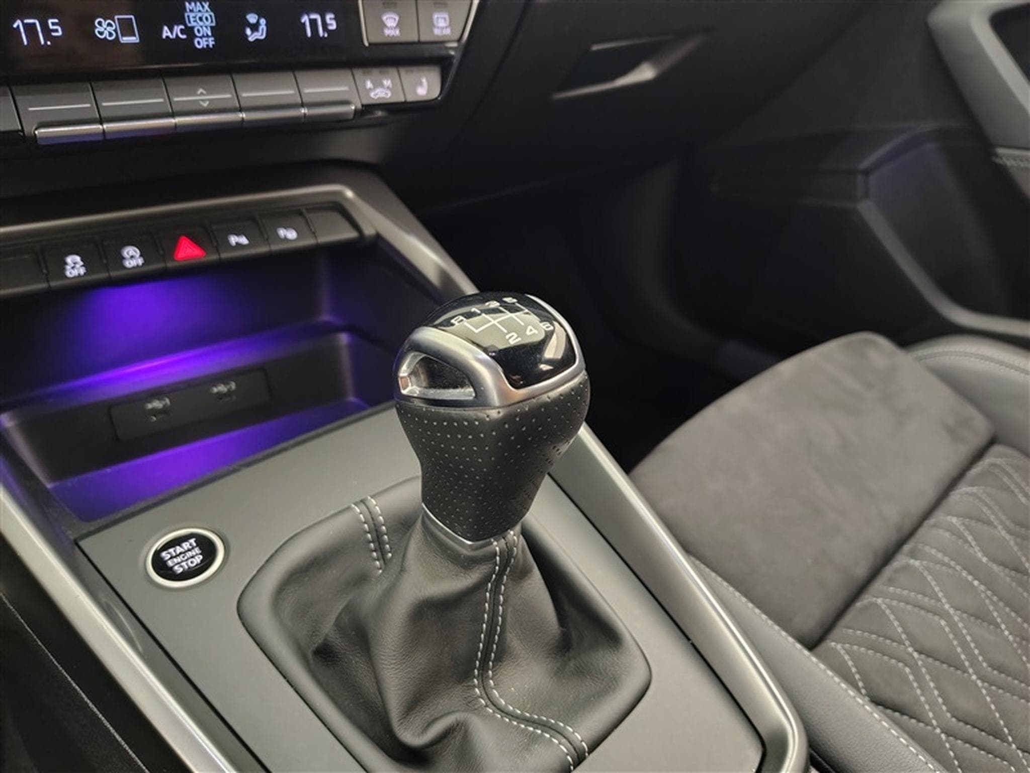 Audi A3 30 TDi S line **FULL LED/SG CH/NAVI/ALCANTARA/CARPLAY** (2023) - Photo 12