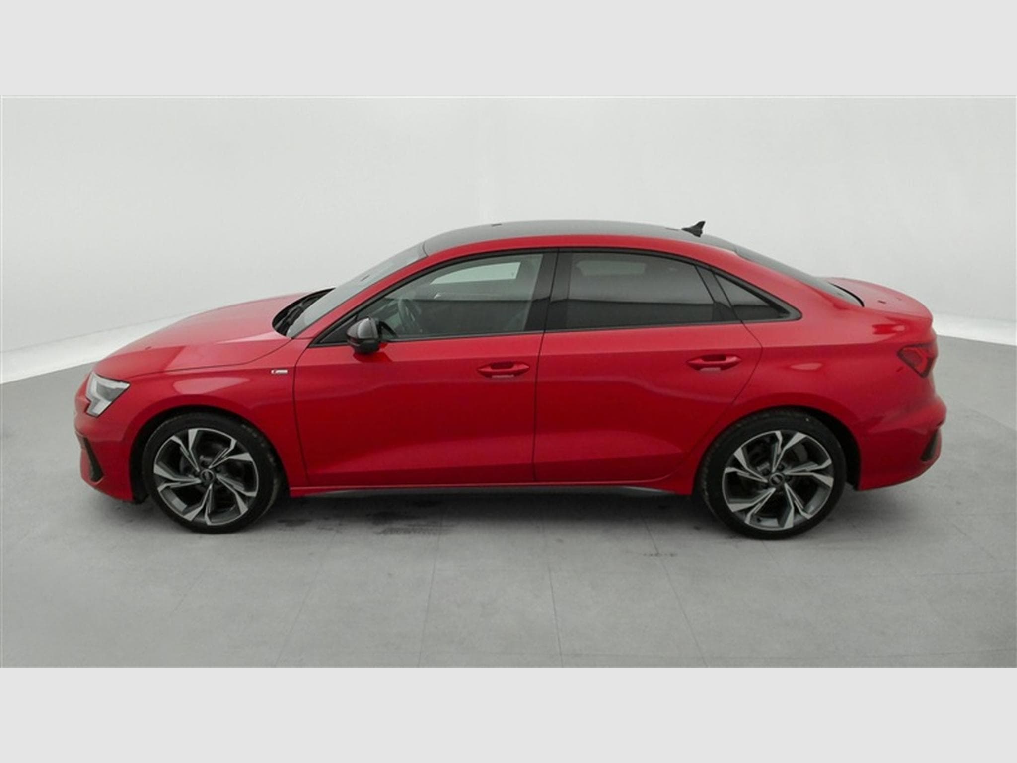Audi A3 30 TDi S line **FULL LED/SG CH/NAVI/ALCANTARA/CARPLAY** (2023) - Photo 3