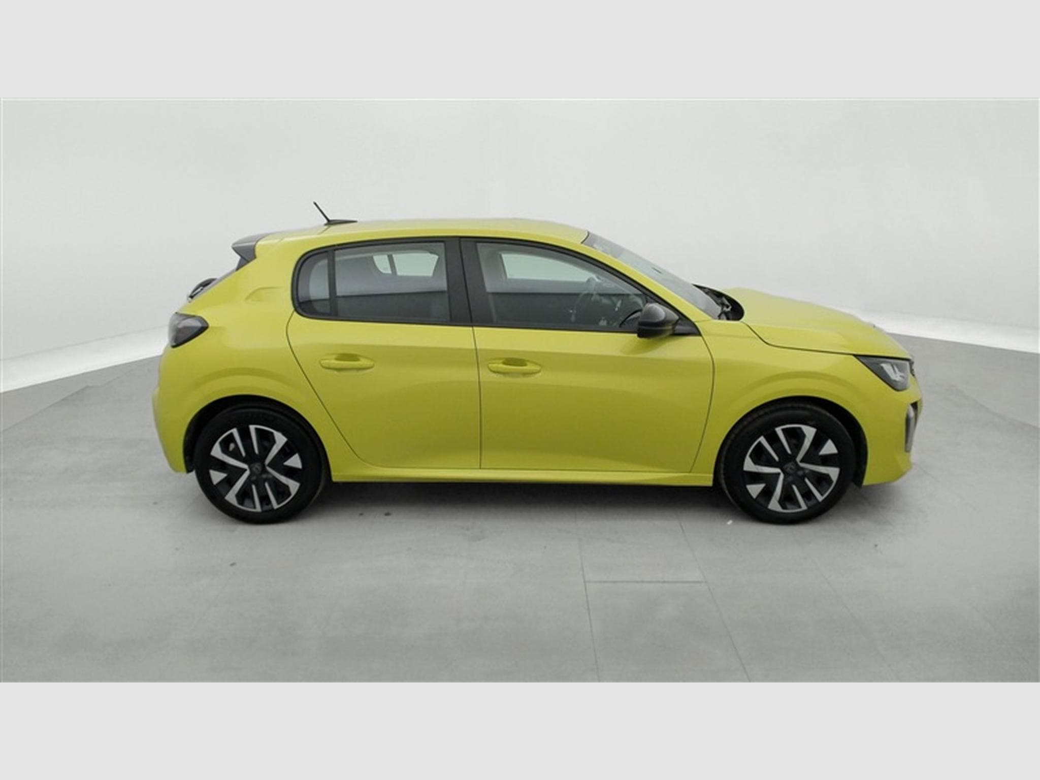 Peugeot 208 1.2i PureTech Active CARPLAY / FULL LED (2024) - Photo 23