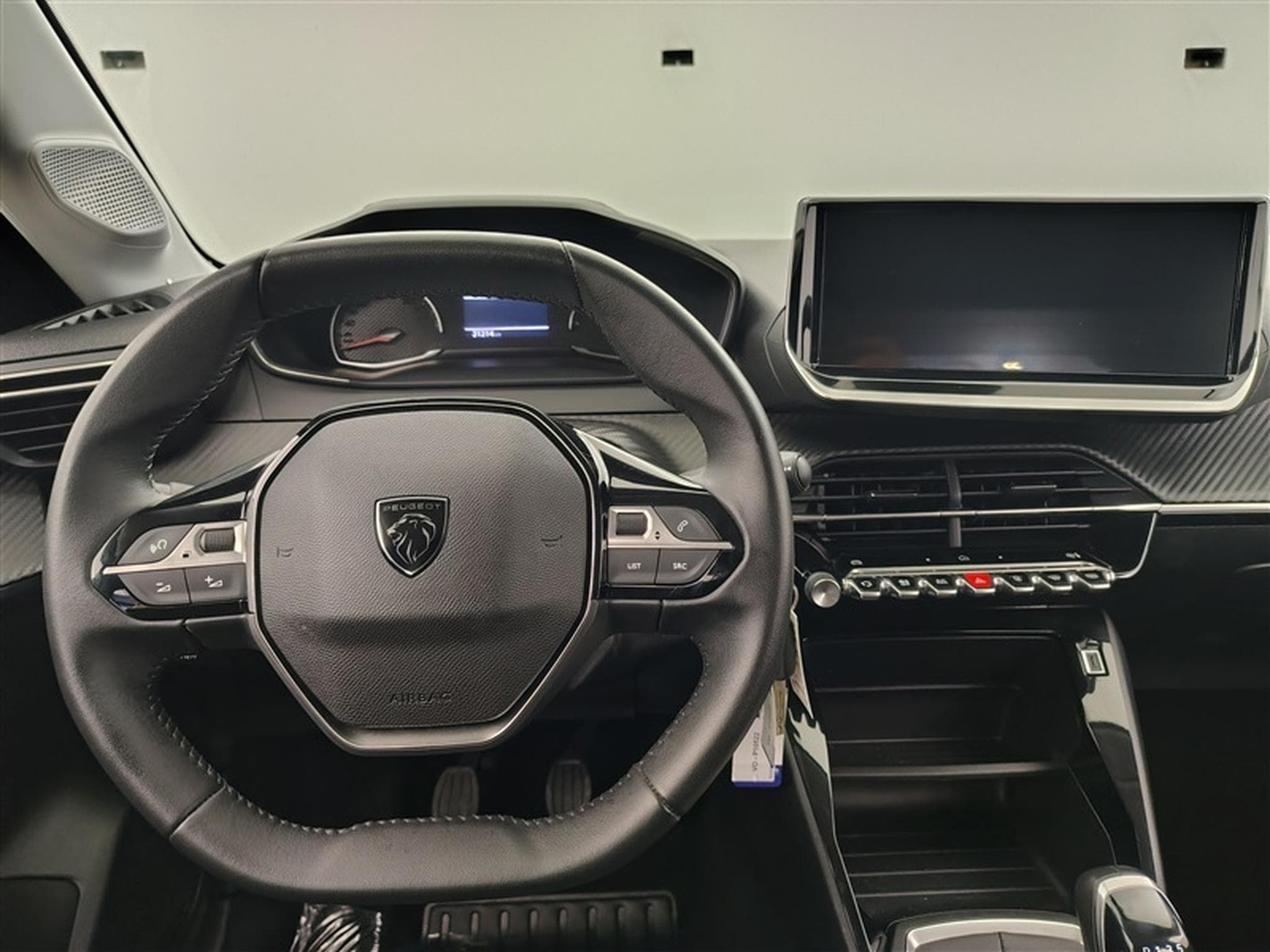 Peugeot 208 1.2i PureTech Active CARPLAY / FULL LED (2024) - Photo 9
