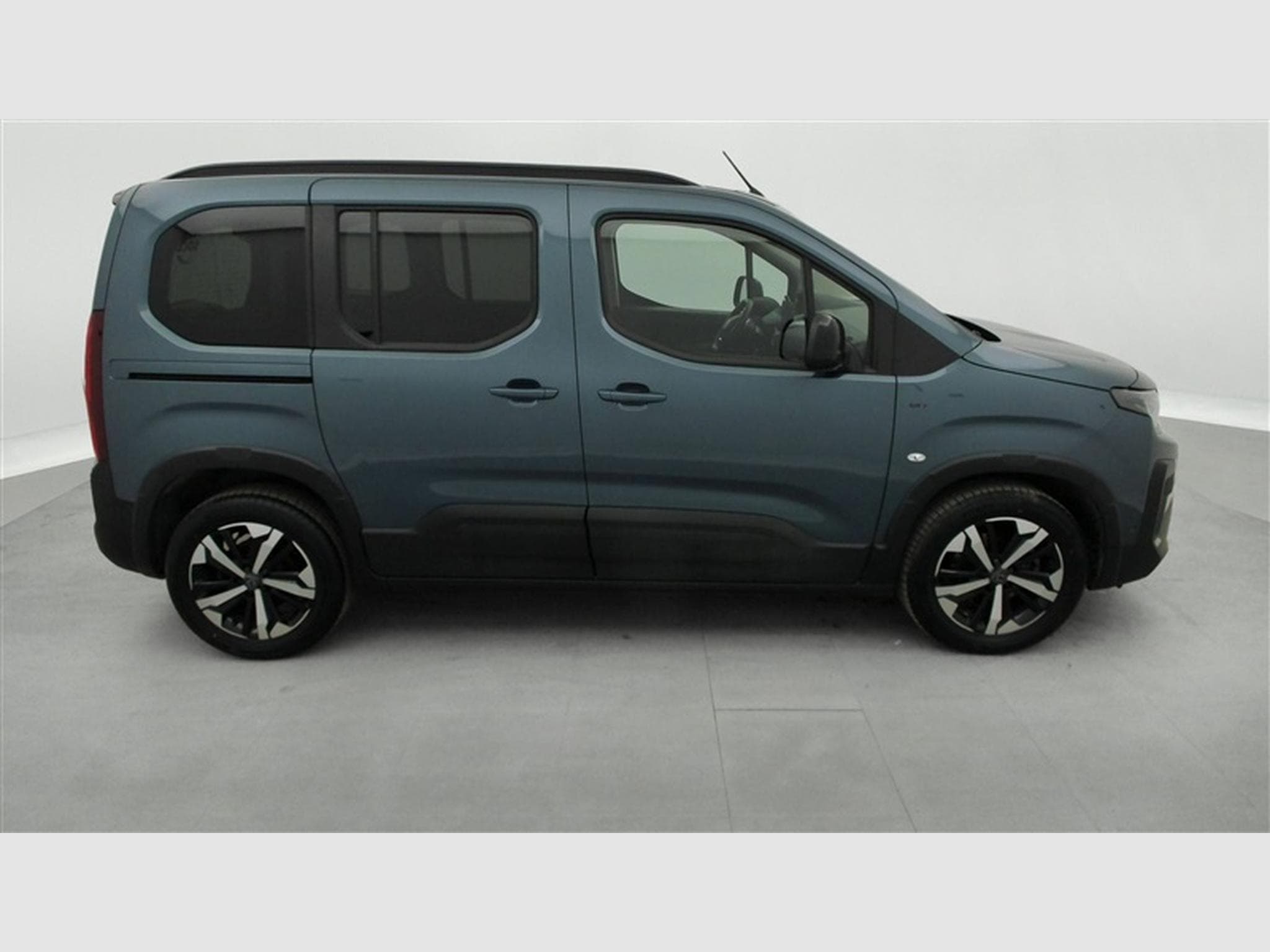 Peugeot Rifter 1.5 BlueHDi 130Cv EAT8 NEW MODELE (2024) - Photo 25