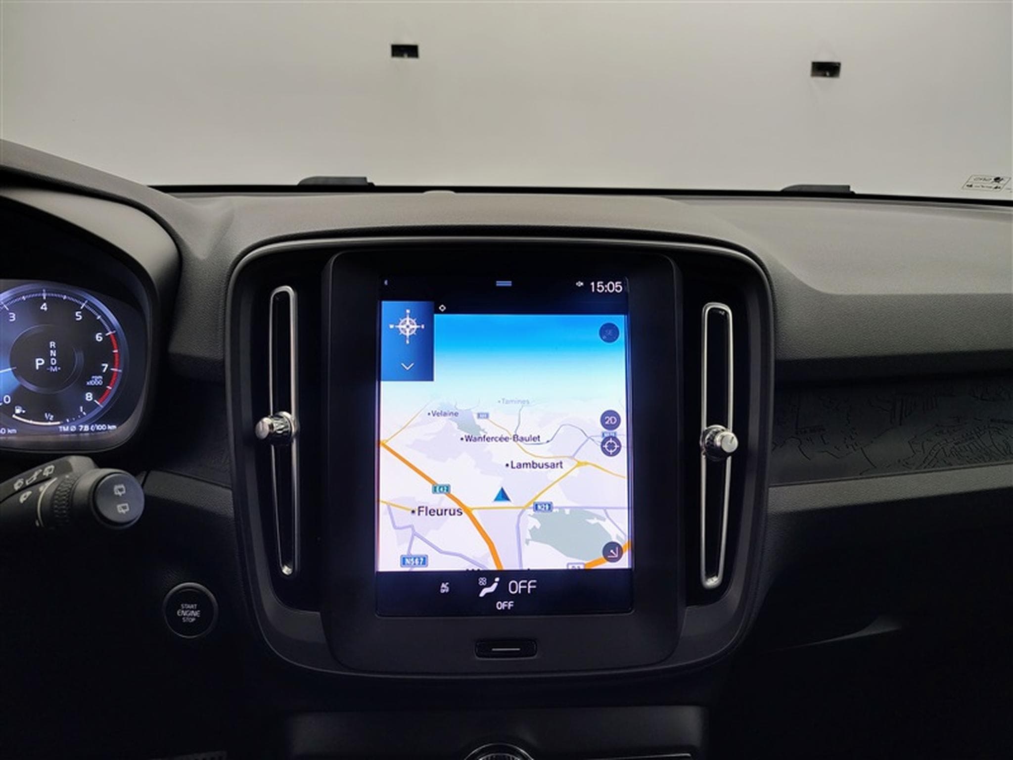 Volvo XC40 1.5 T2 Momentum Geartronic NAVI/FULL LED/JA17/PDC/CAMERA (2021) - Photo 11