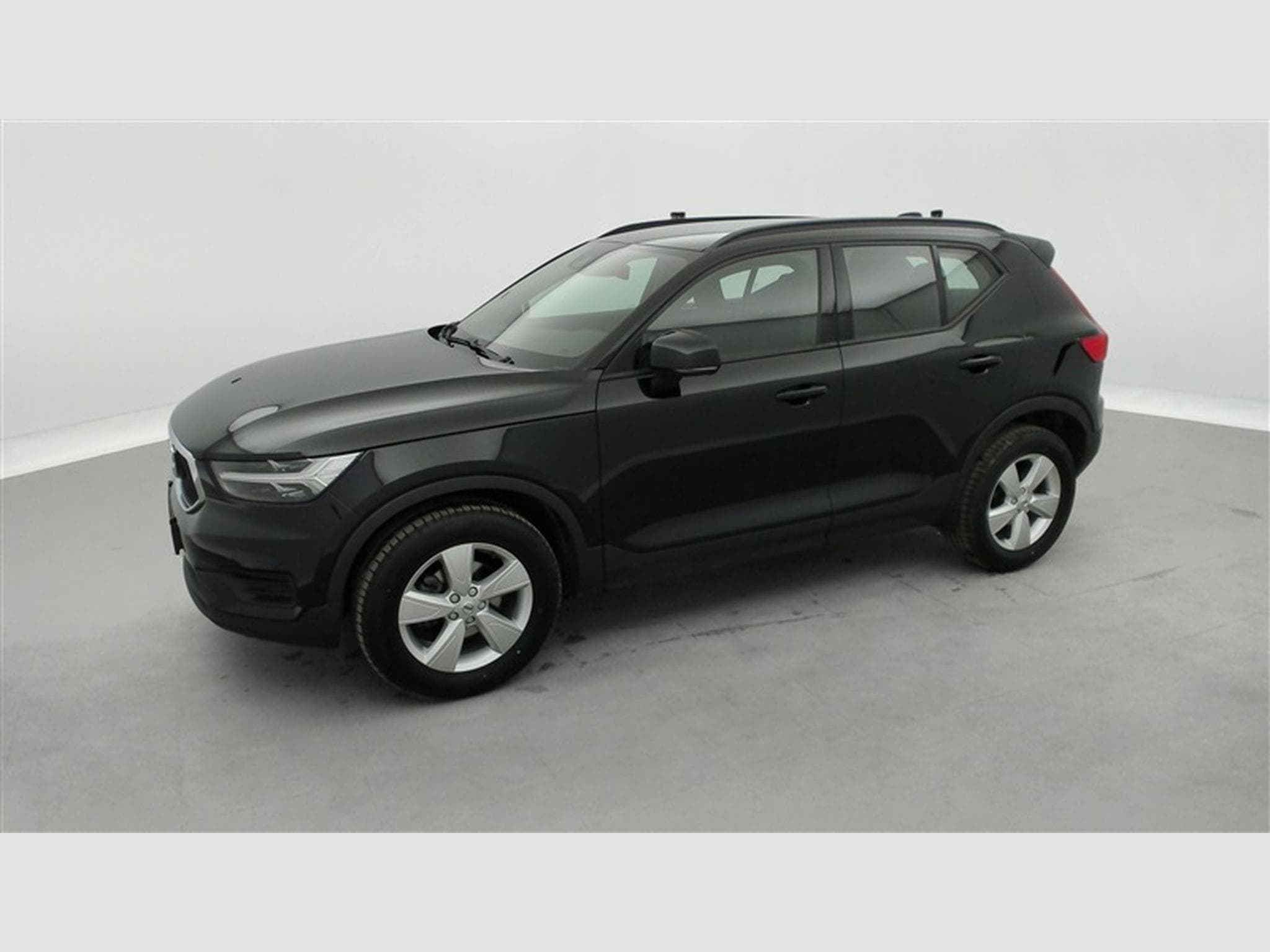 Volvo XC40 1.5 T2 Momentum Geartronic NAVI/FULL LED/JA17/PDC/CAMERA (2021) - Photo 21