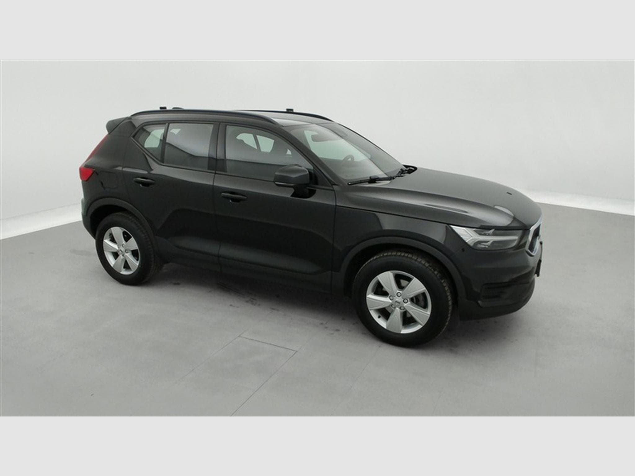 Volvo XC40 1.5 T2 Momentum Geartronic NAVI/FULL LED/JA17/PDC/CAMERA (2021) - Photo 23