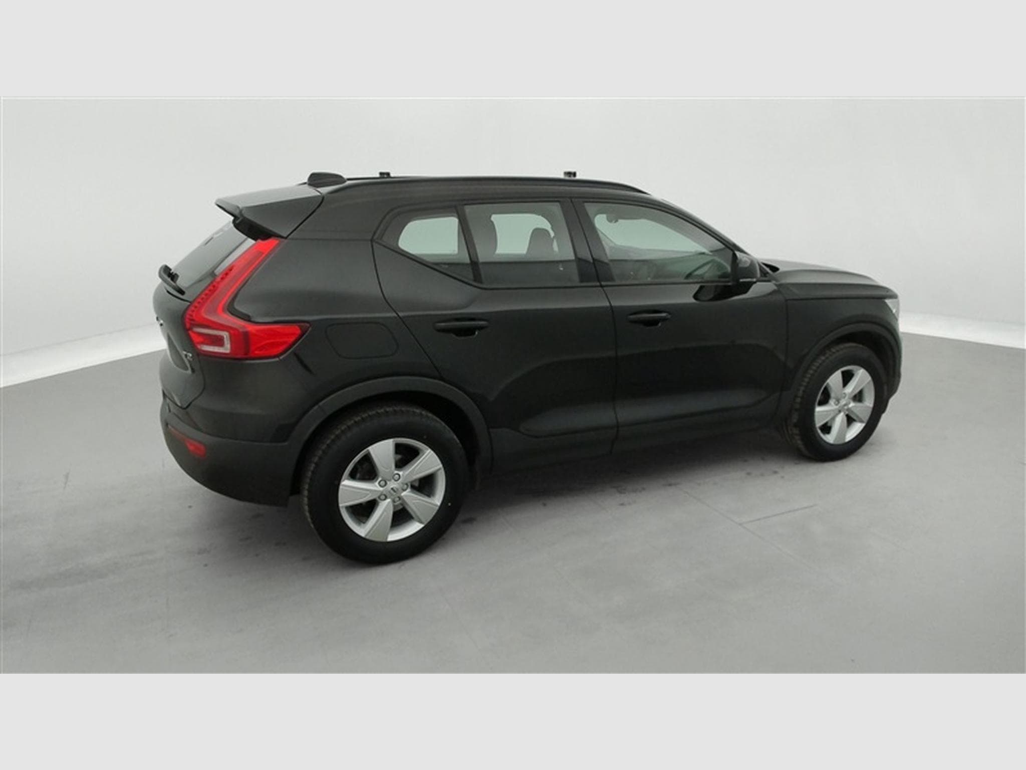 Volvo XC40 1.5 T2 Momentum Geartronic NAVI/FULL LED/JA17/PDC/CAMERA (2021) - Photo 25