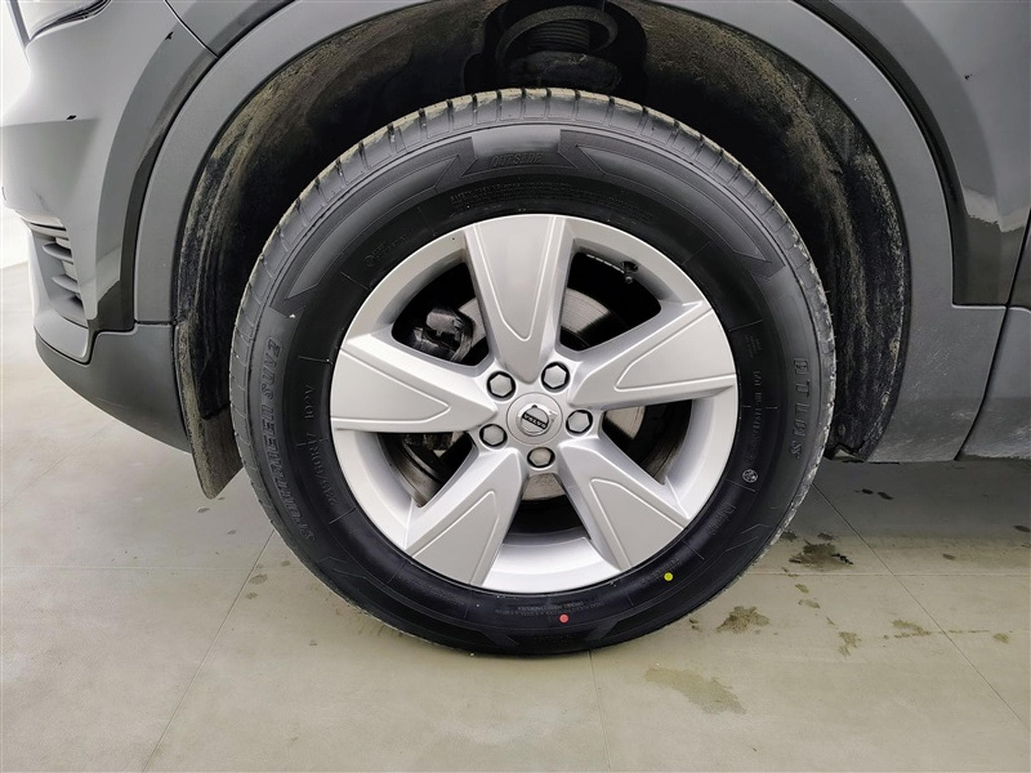 Volvo XC40 1.5 T2 Momentum Geartronic NAVI/FULL LED/JA17/PDC/CAMERA (2021) - Photo 6