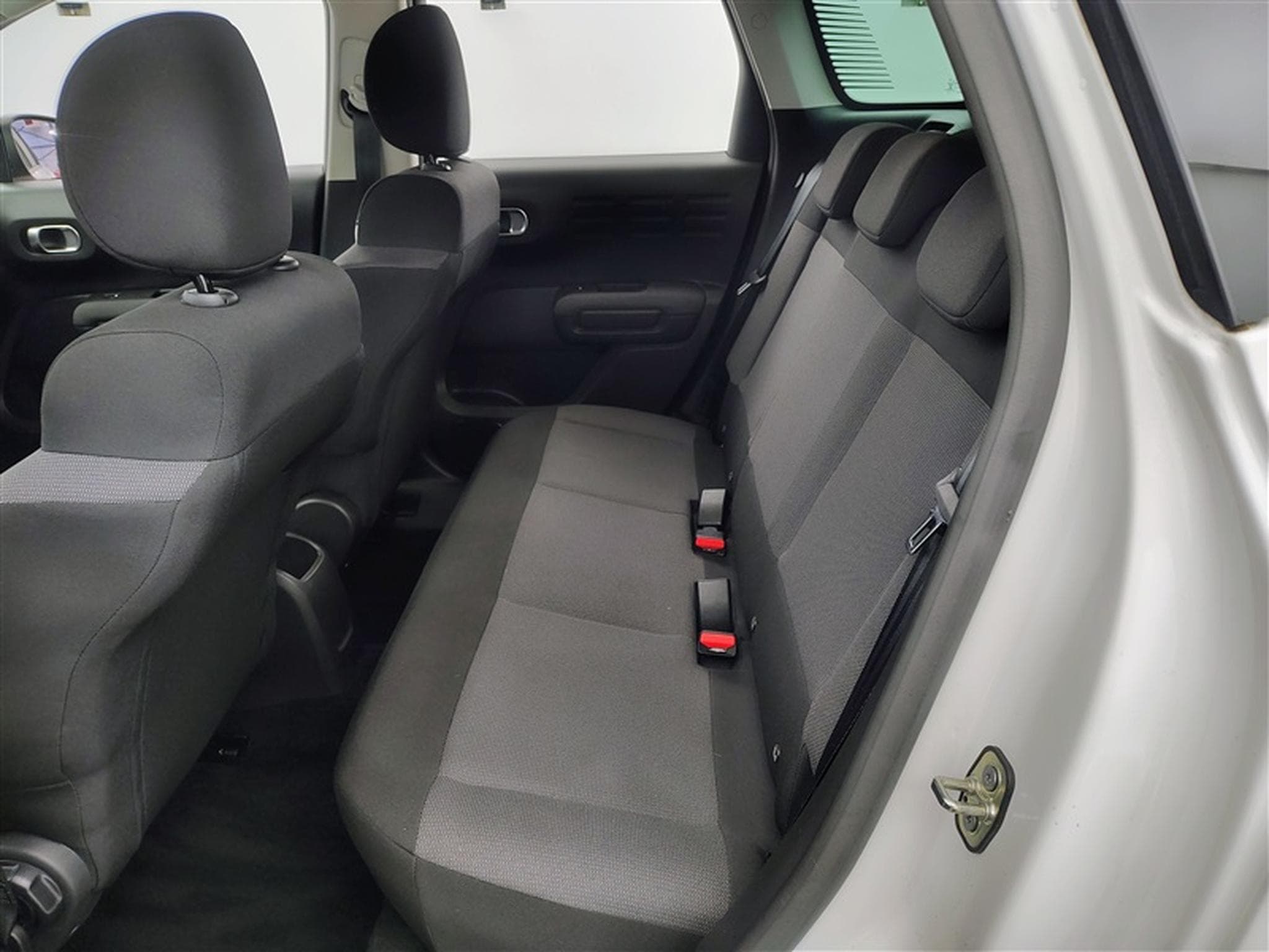 Citroen C3 Aircross 1.2 PureTech 130Cv EAT8 Feel CARPLAY / PDC (2022) - Photo 13