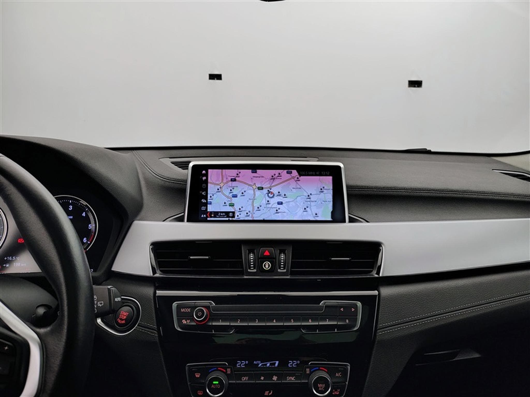 BMW X2 1.5 d sDrive16 *NAVI/FULL LED/TOIT PANO OUV/PDC AV ARR/JA17* (2020) - Photo 11