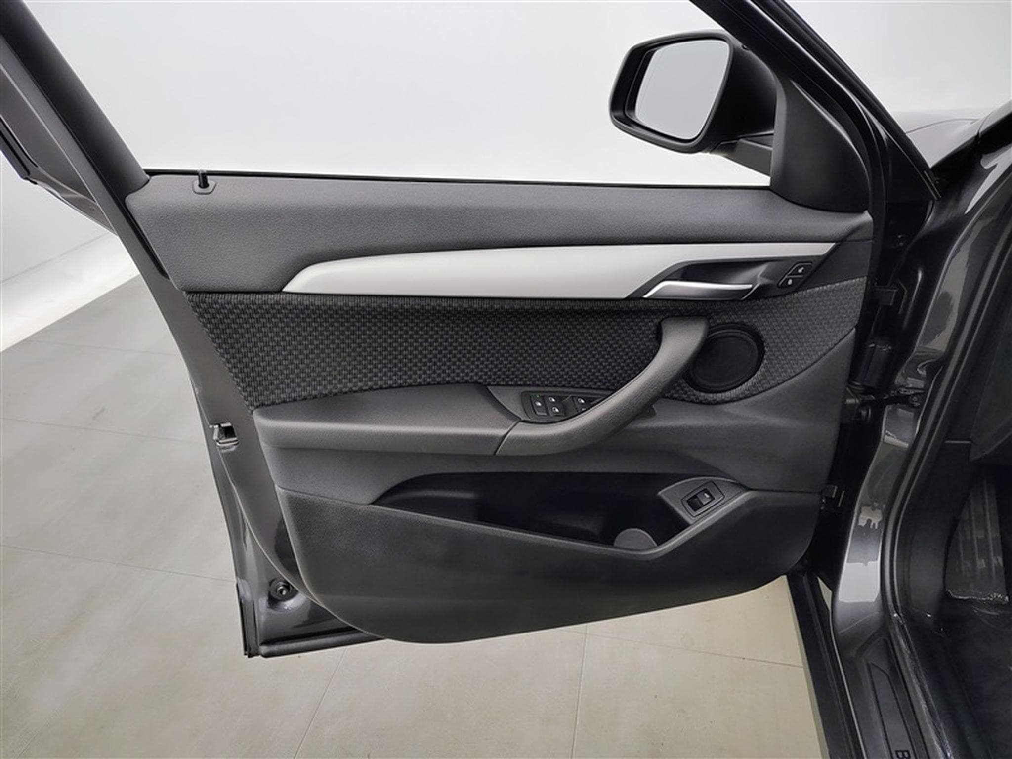 BMW X2 1.5 d sDrive16 *NAVI/FULL LED/TOIT PANO OUV/PDC AV ARR/JA17* (2020) - Photo 17