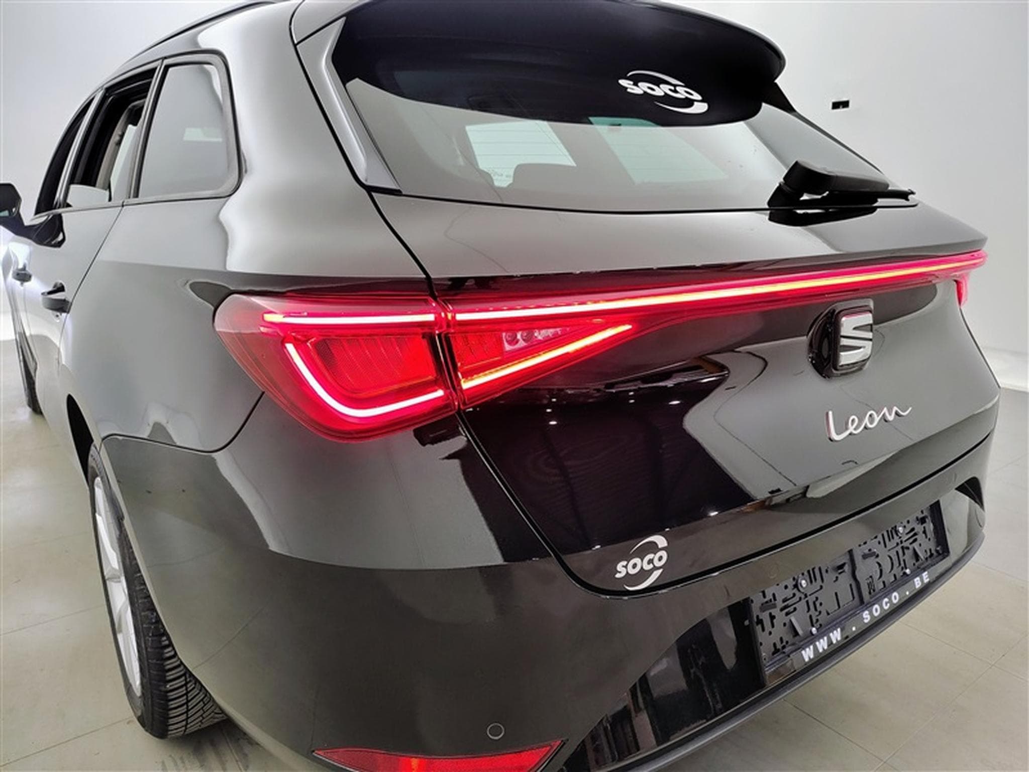 Seat Leon 1.0 eTSI 110Cv DSG CARPLAY / CAMERA / FULL LED (2024) - Photo 16