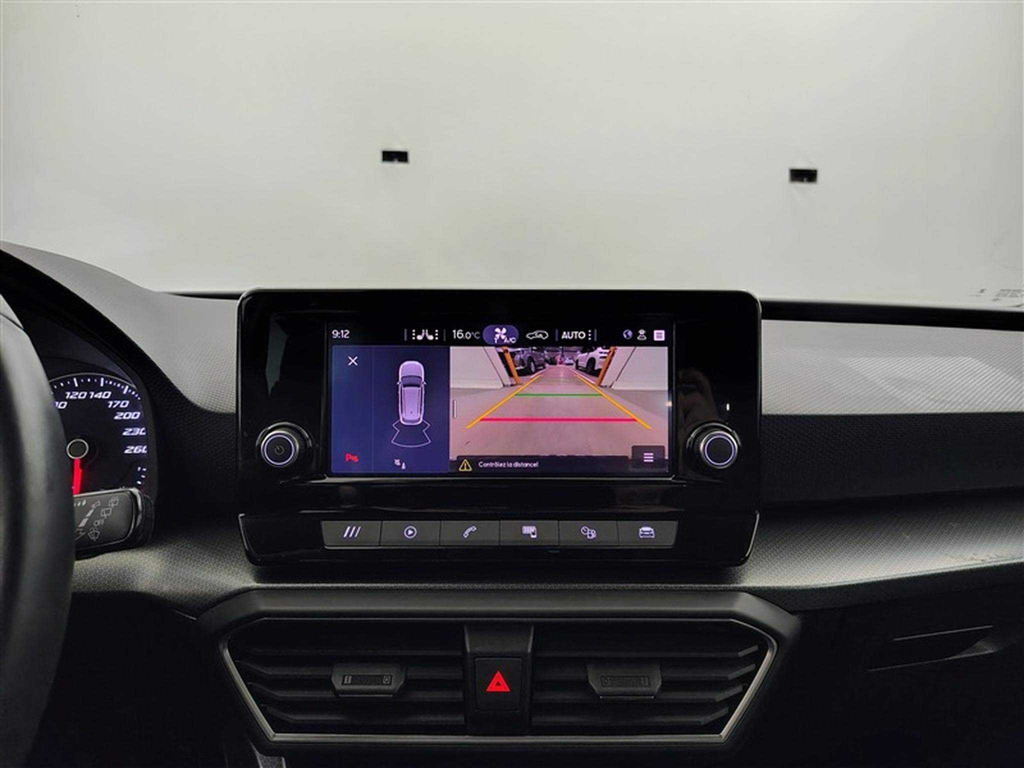Seat Leon 1.0 eTSI 110Cv DSG CARPLAY / CAMERA / FULL LED (2024) - Photo 18