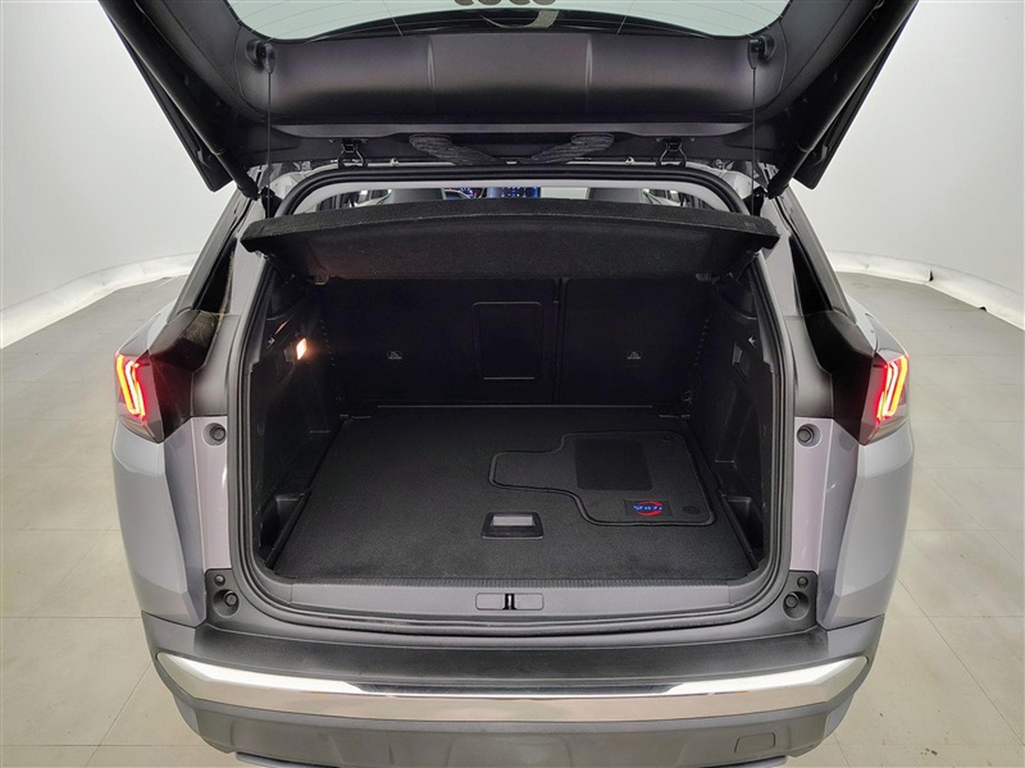 Peugeot 3008 1.2 PureTech Allure CLIM/CAMERA/NAVI (2021) - Photo 14