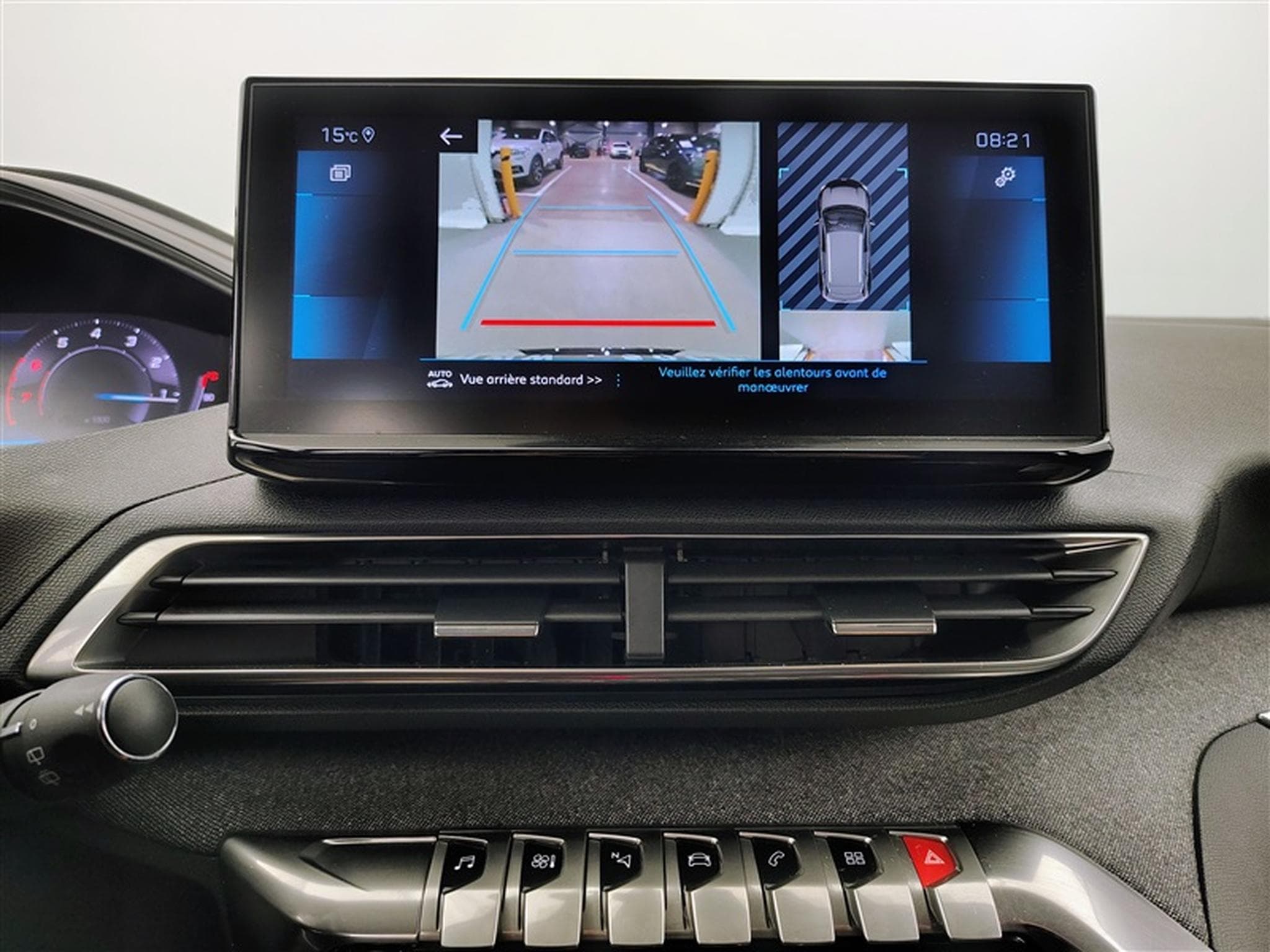 Peugeot 3008 1.2 PureTech Allure CLIM/CAMERA/NAVI (2021) - Photo 18