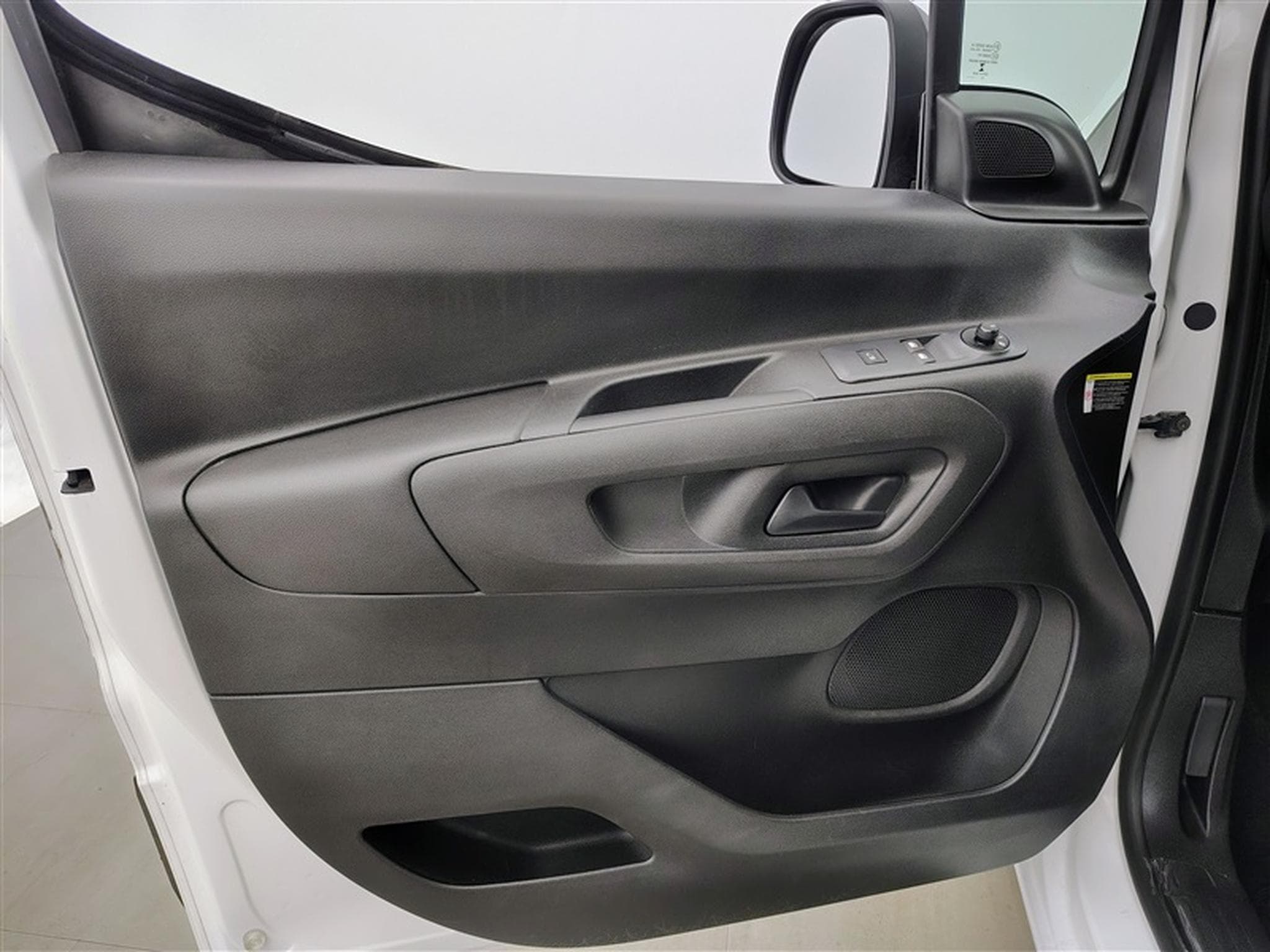 Citroen Berlingo 1.5 BlueHDi XL Heavy Control 3PL (2021) - Photo 16