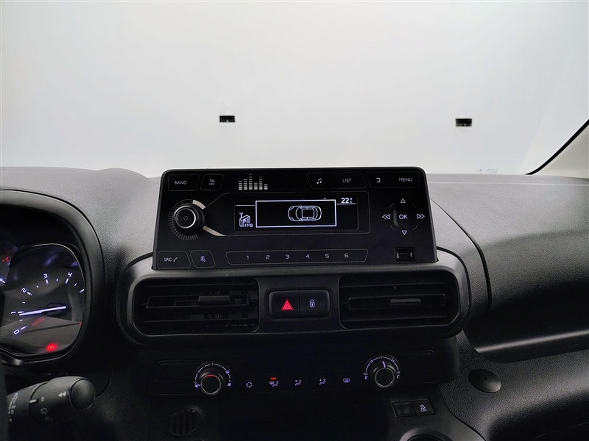 Citroen Berlingo 1.5 BlueHDi XL Heavy Control 3PL (2021) - Photo 17
