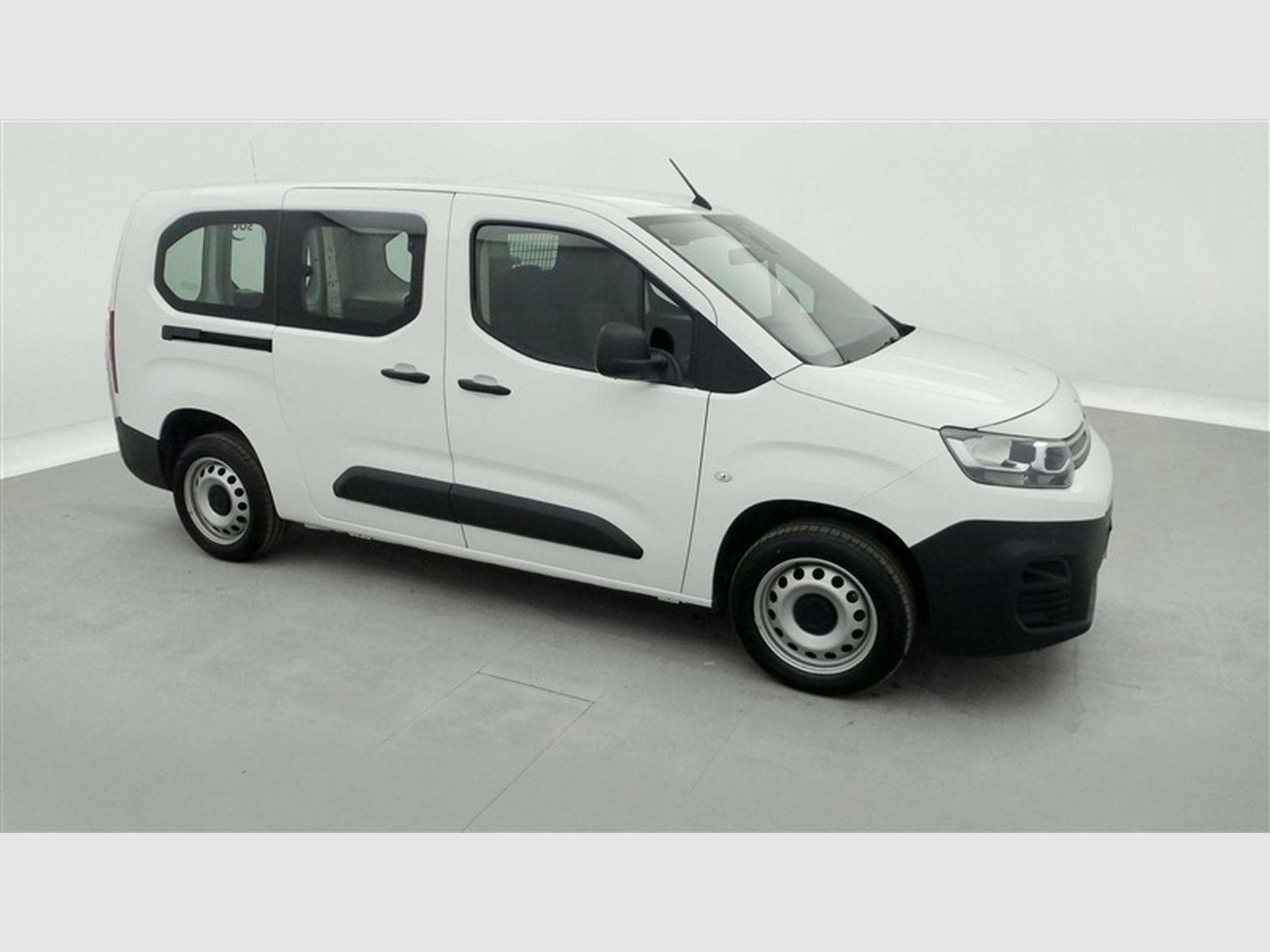Citroen Berlingo 1.5 BlueHDi XL Heavy Control 3PL (2021) - Photo 21