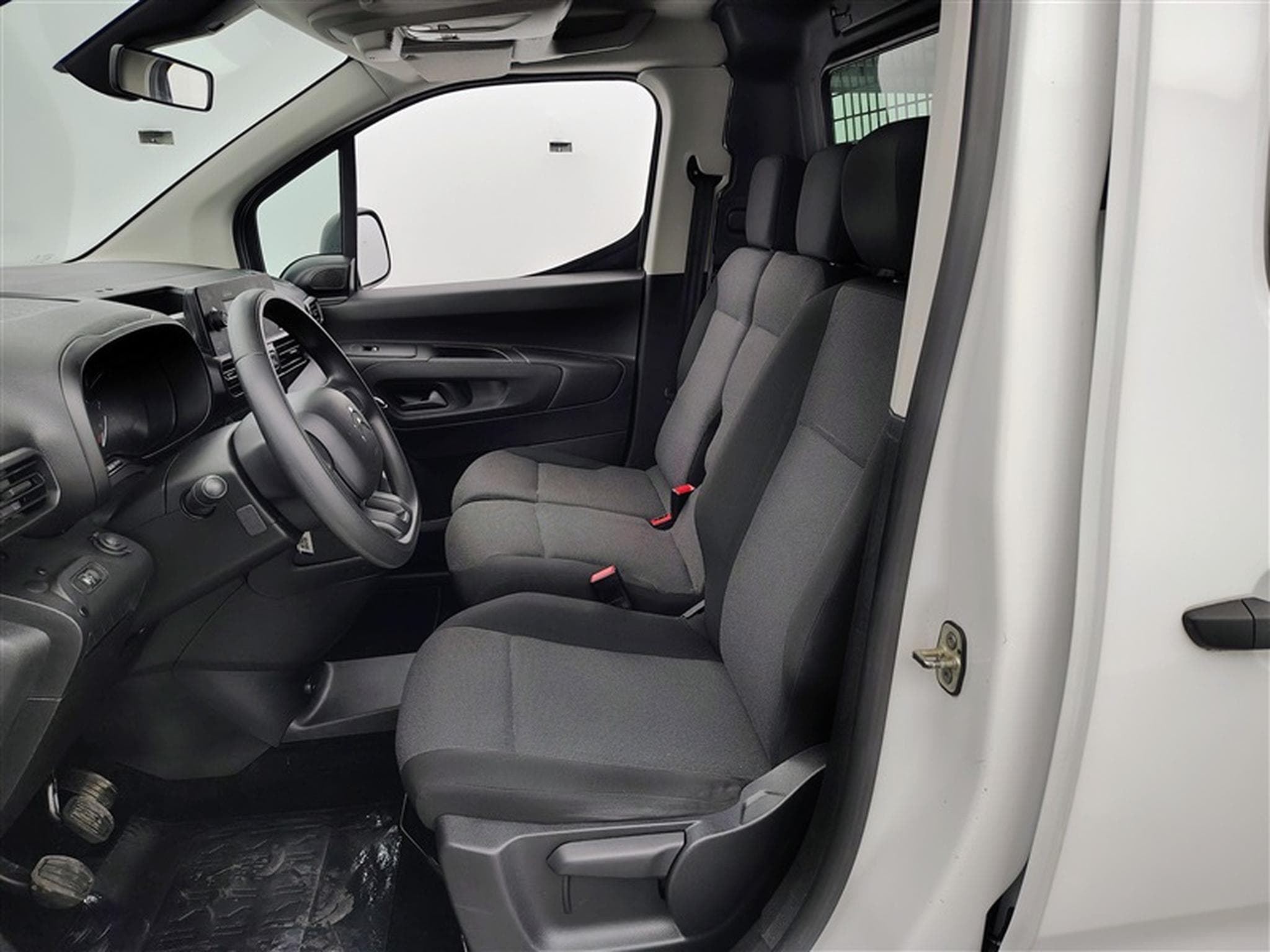 Citroen Berlingo 1.5 BlueHDi XL Heavy Control 3PL (2021) - Photo 7