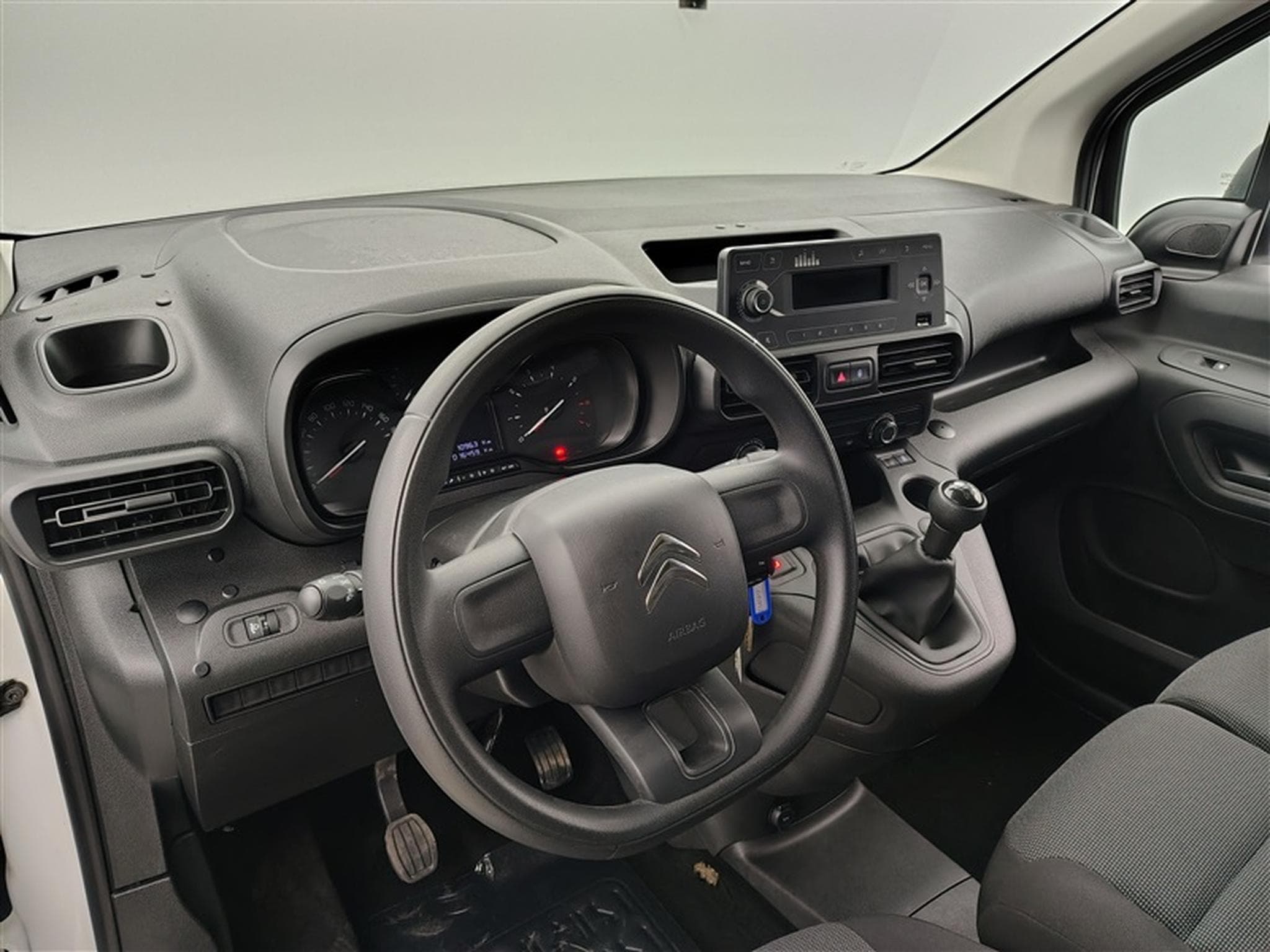 Citroen Berlingo 1.5 BlueHDi XL Heavy Control 3PL (2021) - Photo 8