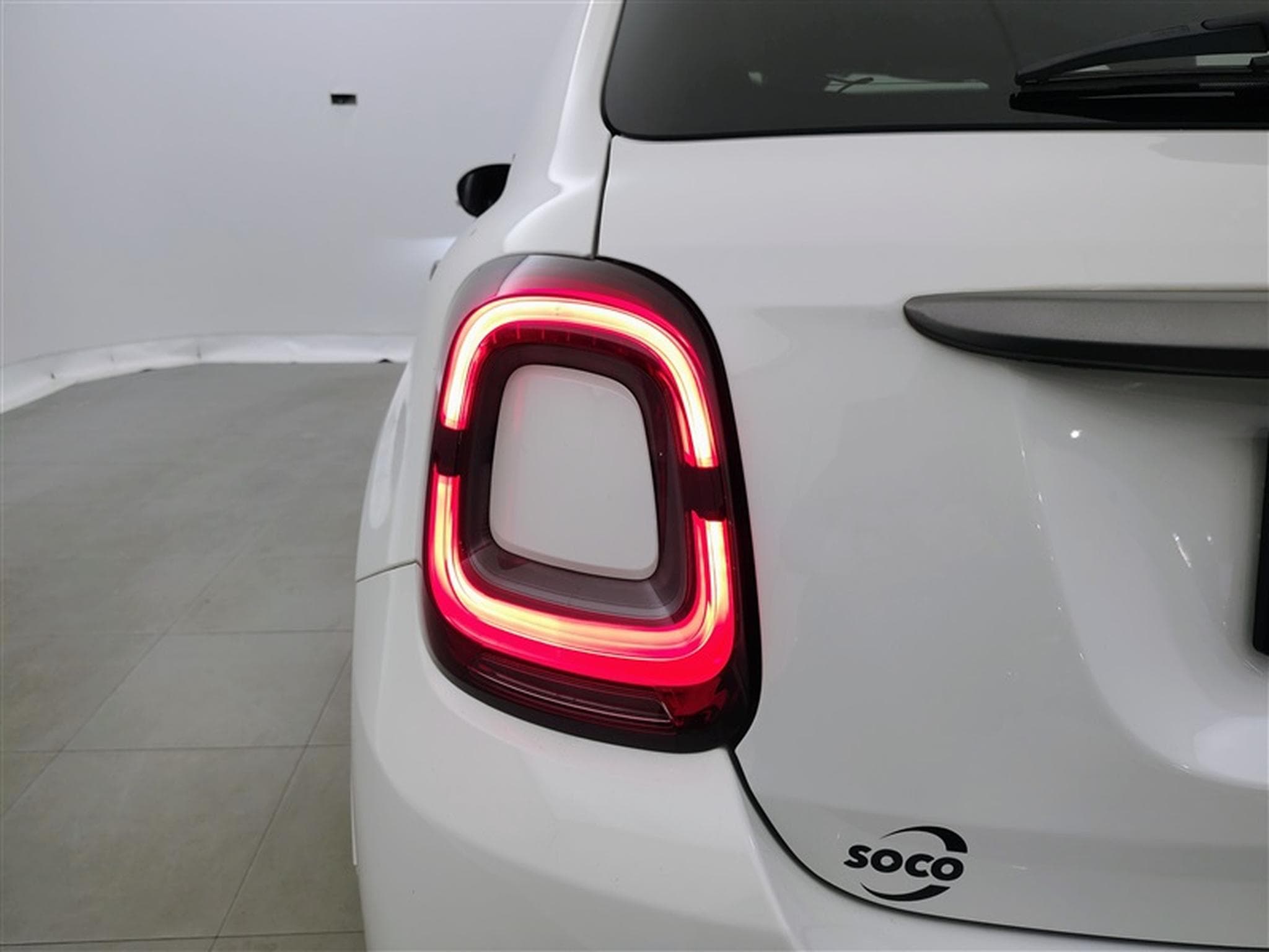 Fiat 500X 1.0 Turbo 115cv Sport NAVI / FULL LED / CAMERA / JA 18" (2020) - Photo 16