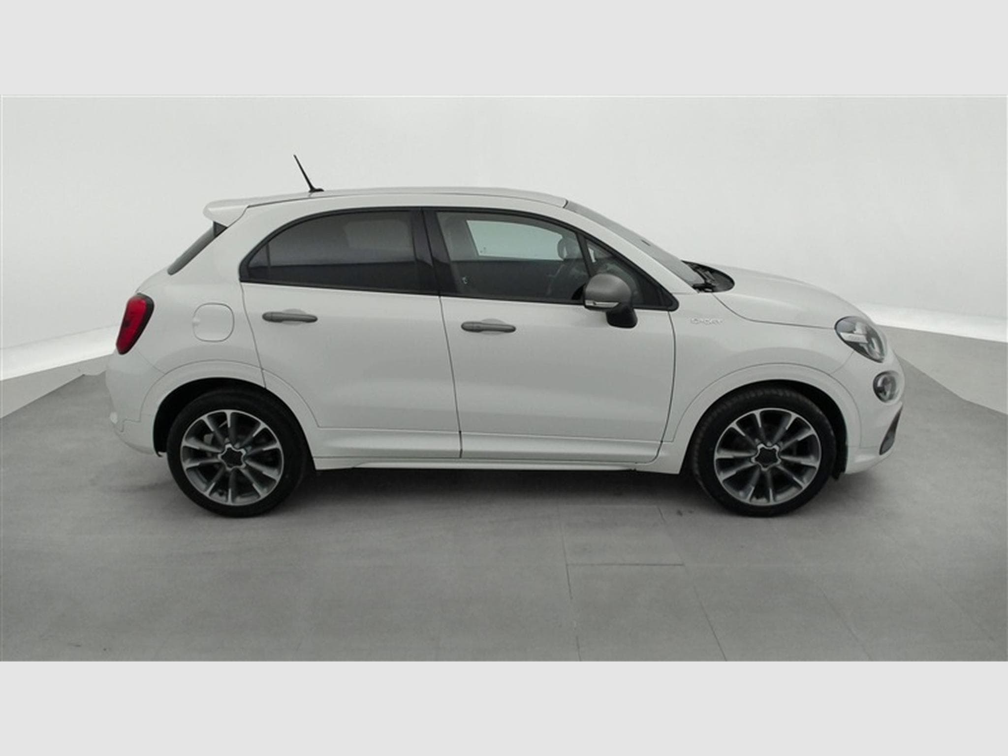 Fiat 500X 1.0 Turbo 115cv Sport NAVI / FULL LED / CAMERA / JA 18" (2020) - Photo 24