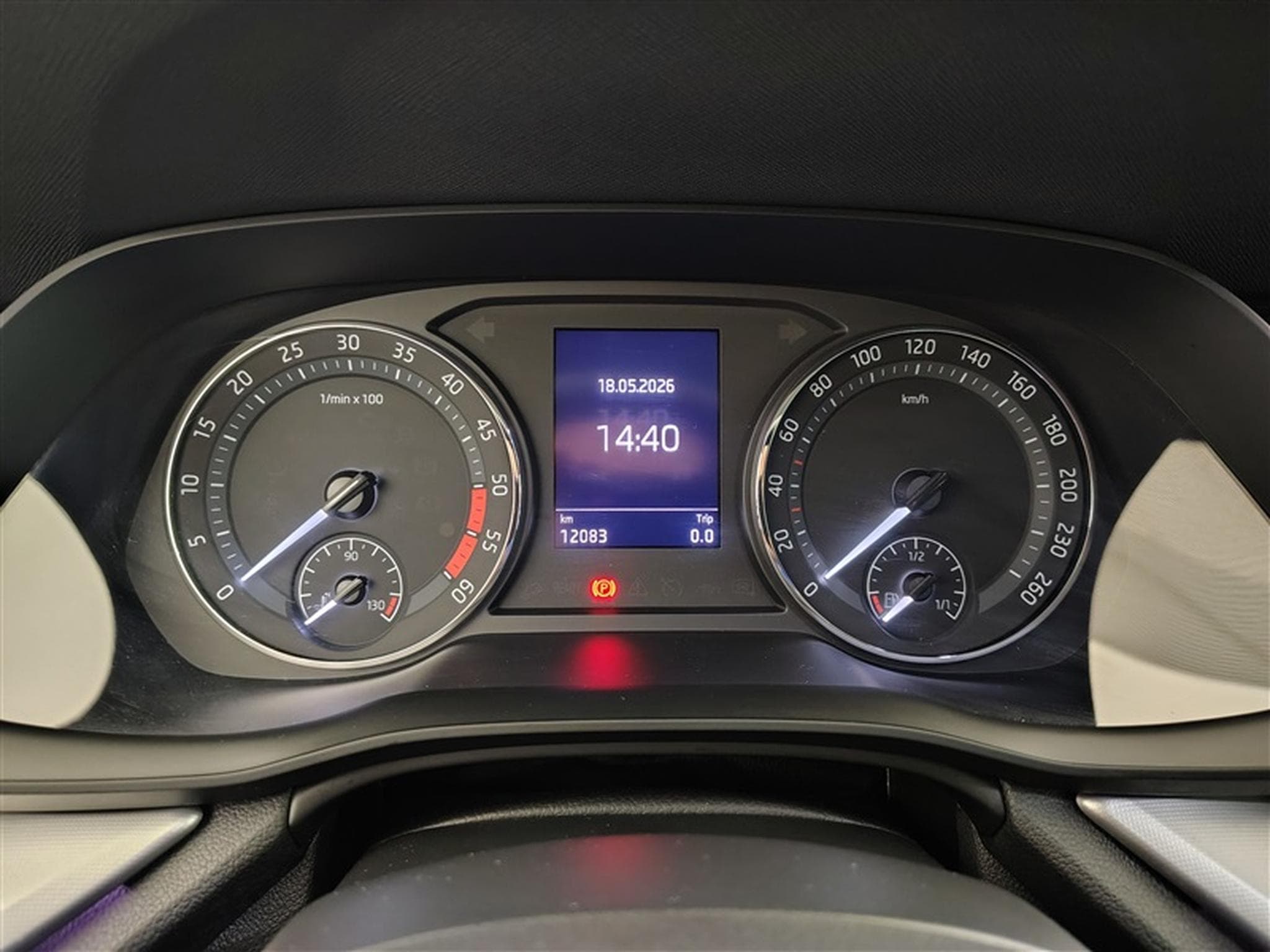 Skoda Octavia 2.0 TDi 115Cv DSG7 Ambition CARPLAY / ALU / PDC (2023) - Photo 10