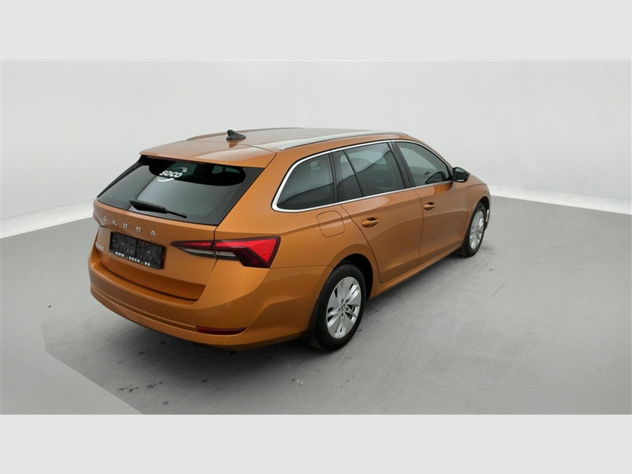 Skoda Octavia 2.0 TDi 115Cv DSG7 Ambition CARPLAY / ALU / PDC (2023) - Photo 25