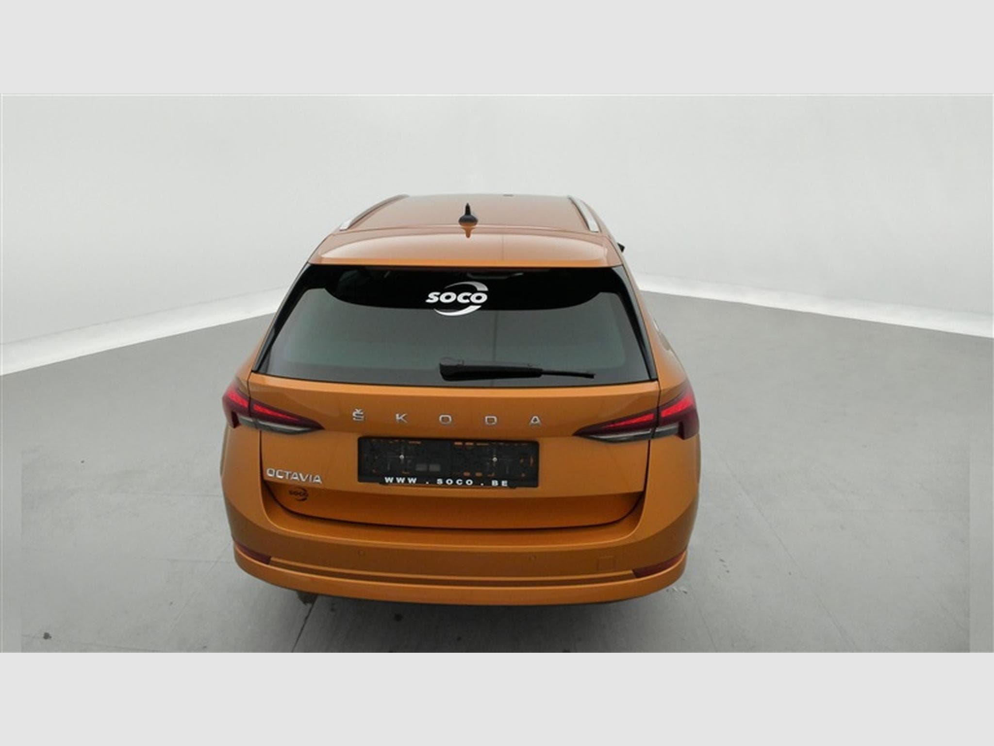 Skoda Octavia 2.0 TDi 115Cv DSG7 Ambition CARPLAY / ALU / PDC (2023) - Photo 5