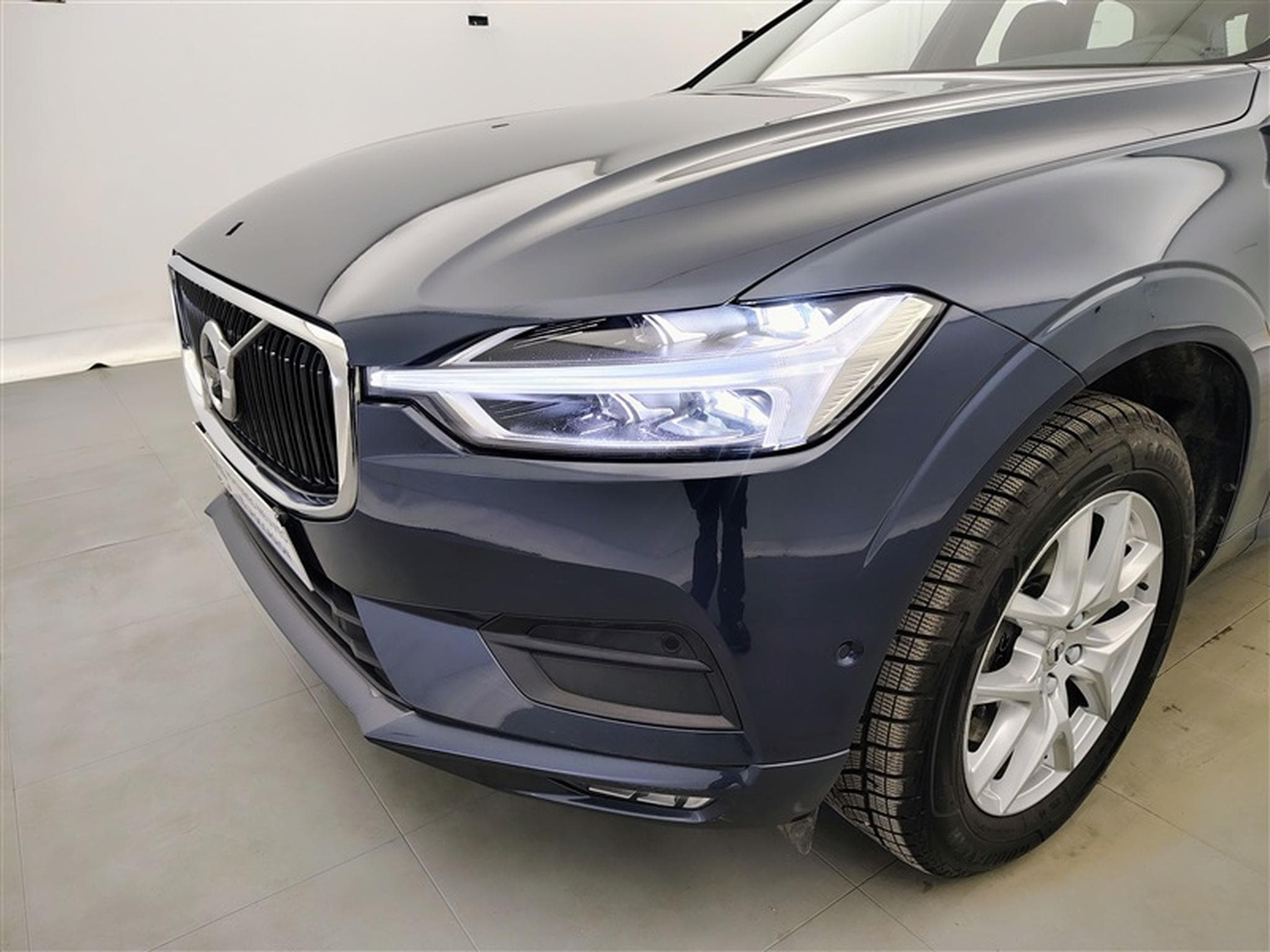 Volvo XC60 2.0 B4 Momentum Pro Gear.NAVI/FULL LED/JA18/PDC AV AR (2020) - Photo 15