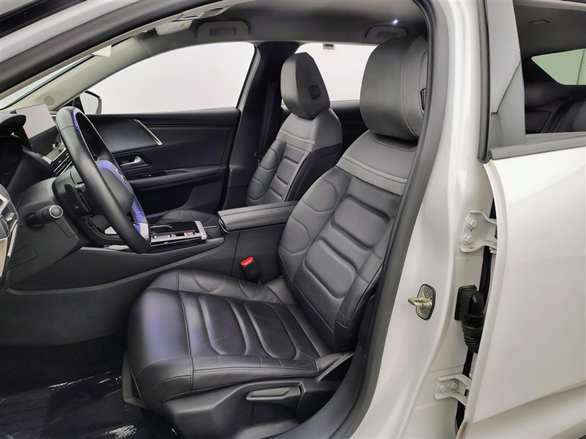 Citroen C5 X 1.2 Puretech 130cv EAT8 Shine NAVI / FULL LED / CUIR /CAMERA (2022) - Foto 7