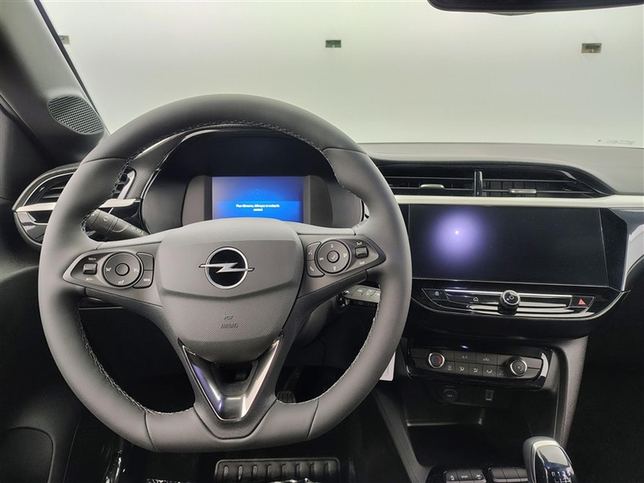 Opel Corsa 1.2 Turbo 100Cv GS CARPLAY / CAMERA / FULL LED / ALU (2025) - Photo 9
