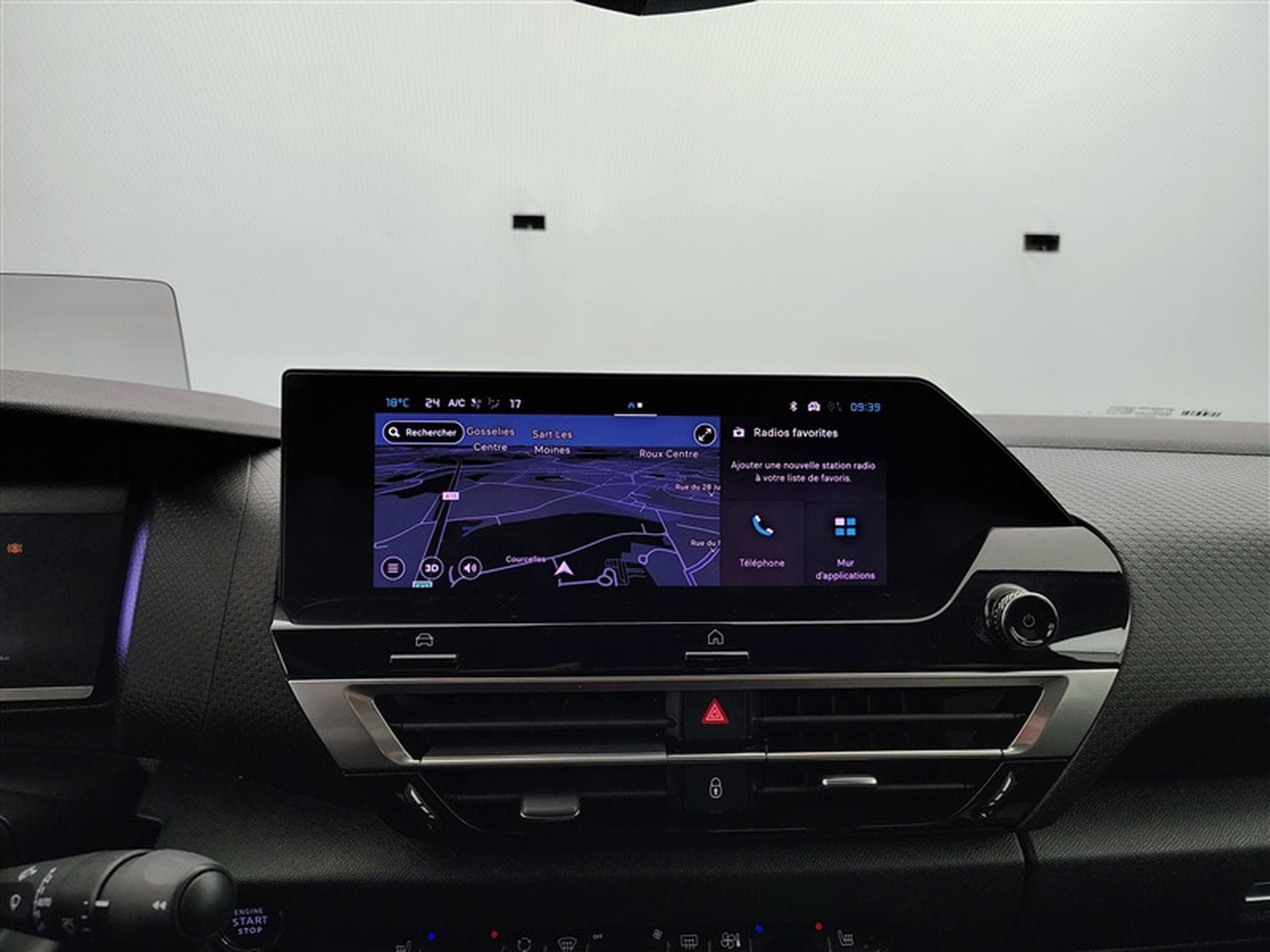 Citroen C4 1.2 PureTech Max S&S (EU6.4) (2023) - Photo 11
