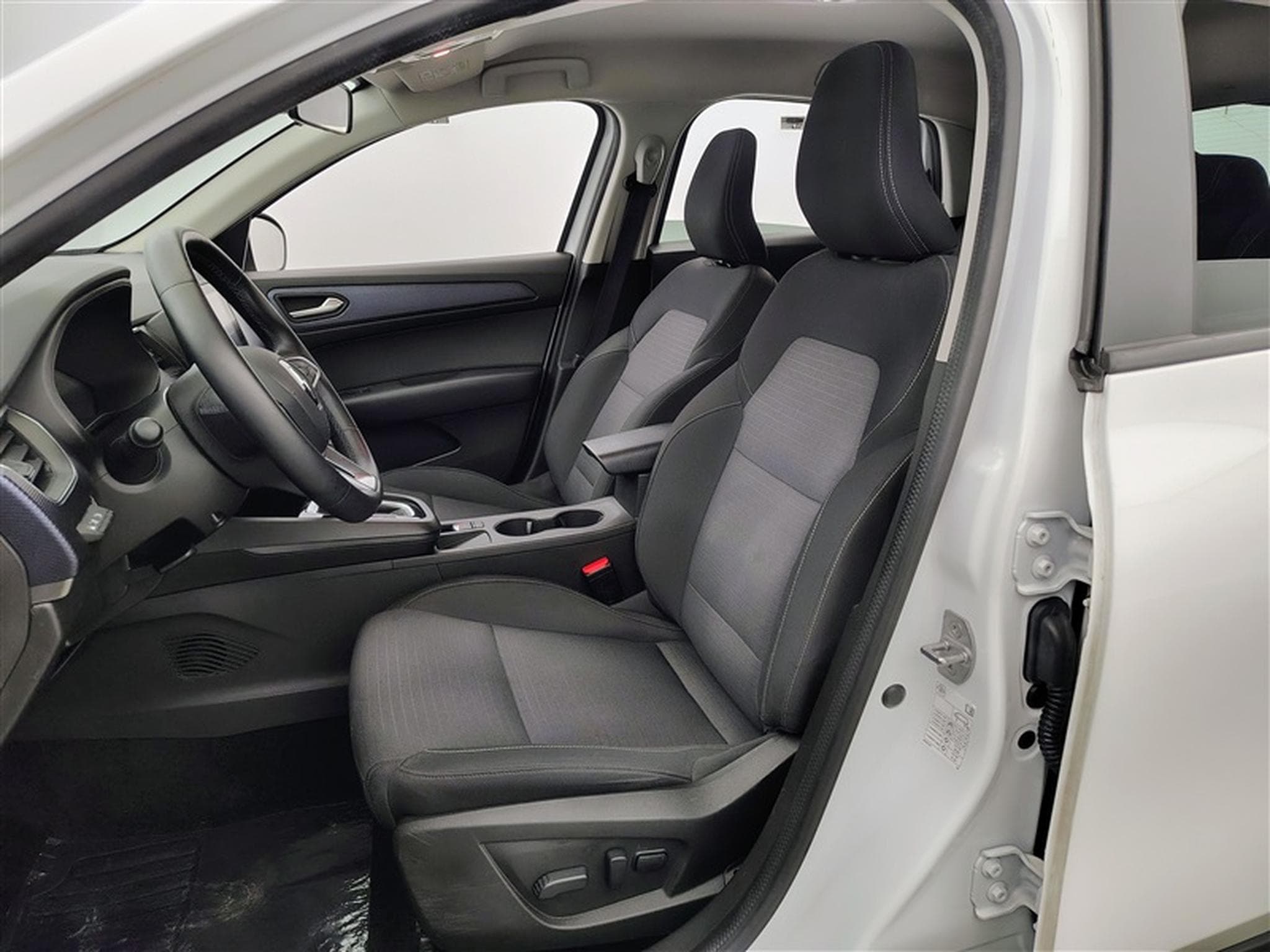 Renault Arkana 1.6 E-TECH Evolution NAVI / CARPLAY / CLIM (2022) - Photo 7