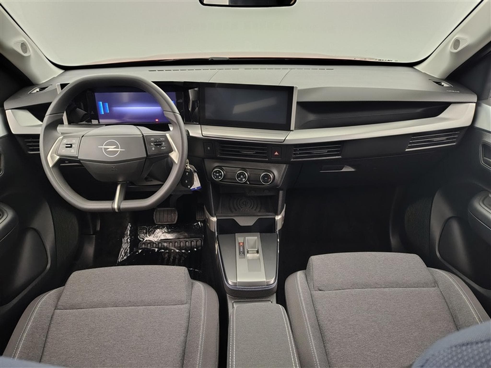 Opel Frontera NEW FRONTERA EDITION 1.2 T Hybrid eDCT (2025) - Photo 8