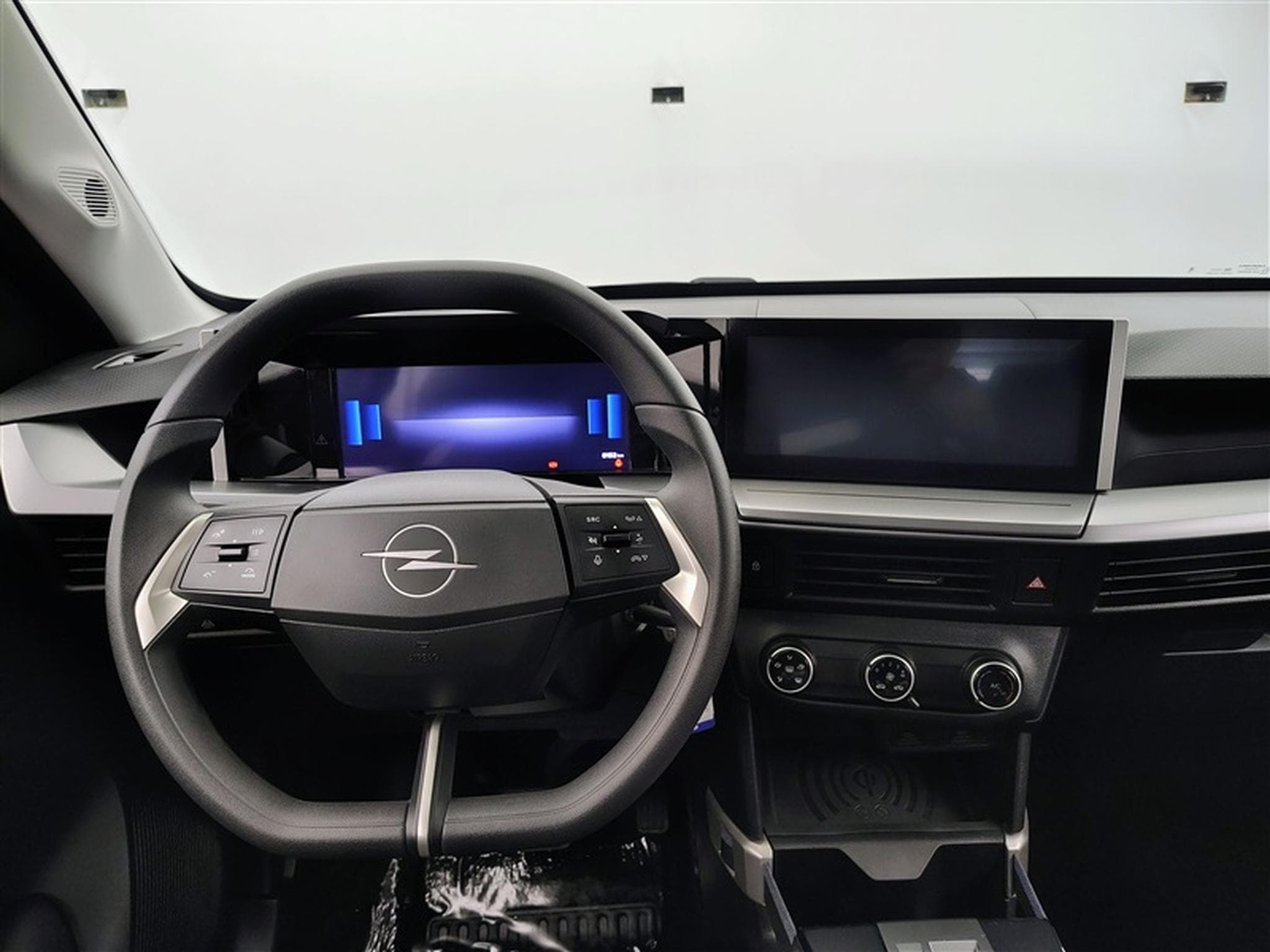 Opel Frontera NEW FRONTERA EDITION 1.2 T Hybrid eDCT (2025) - Photo 9