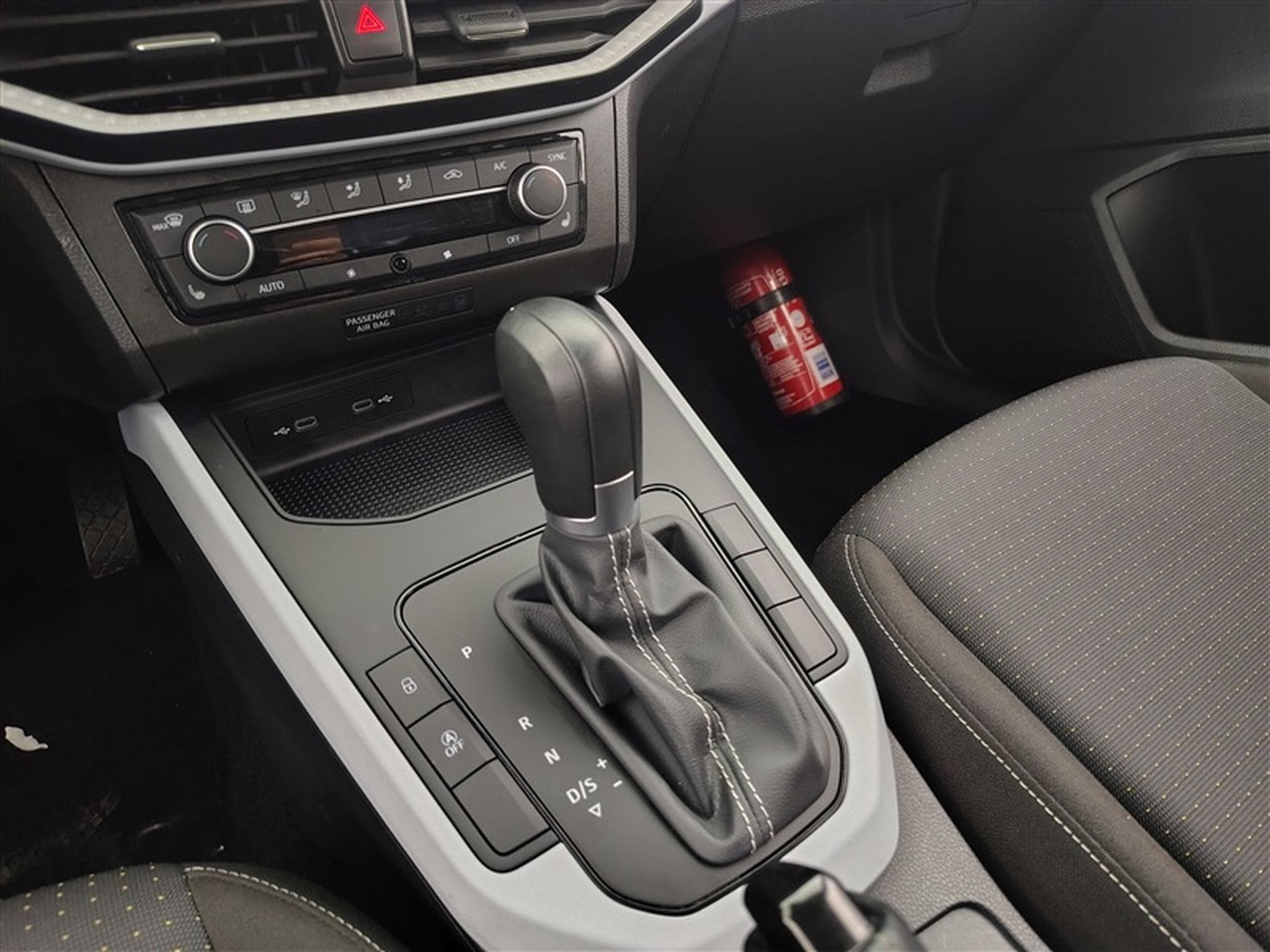 Seat Arona 1.0 TSI Move! DSG NAVI / FULL LED / CARPLAY (2024) - Photo 12