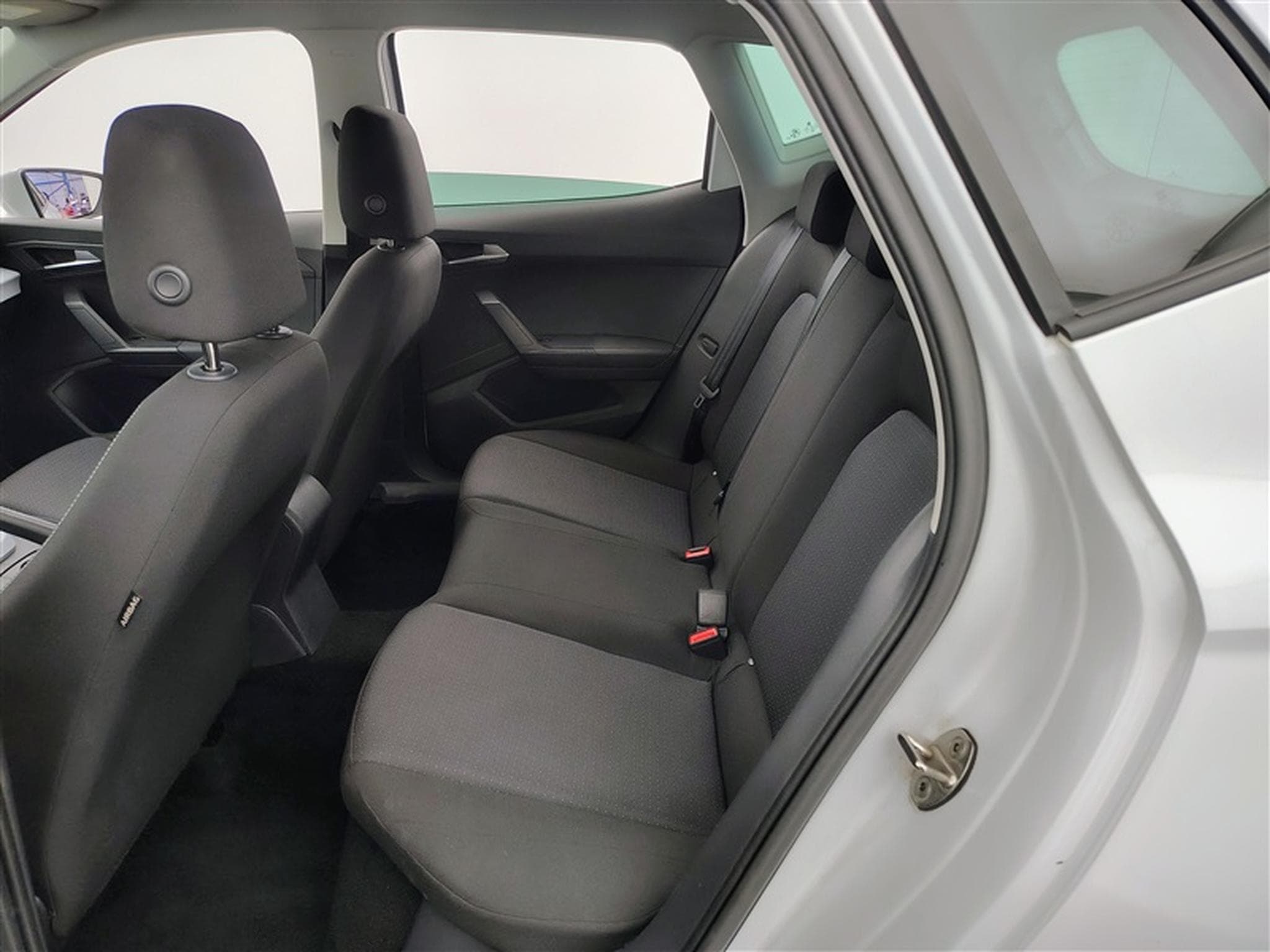 Seat Arona 1.0 TSI Move! DSG NAVI / FULL LED / CARPLAY (2024) - Photo 13
