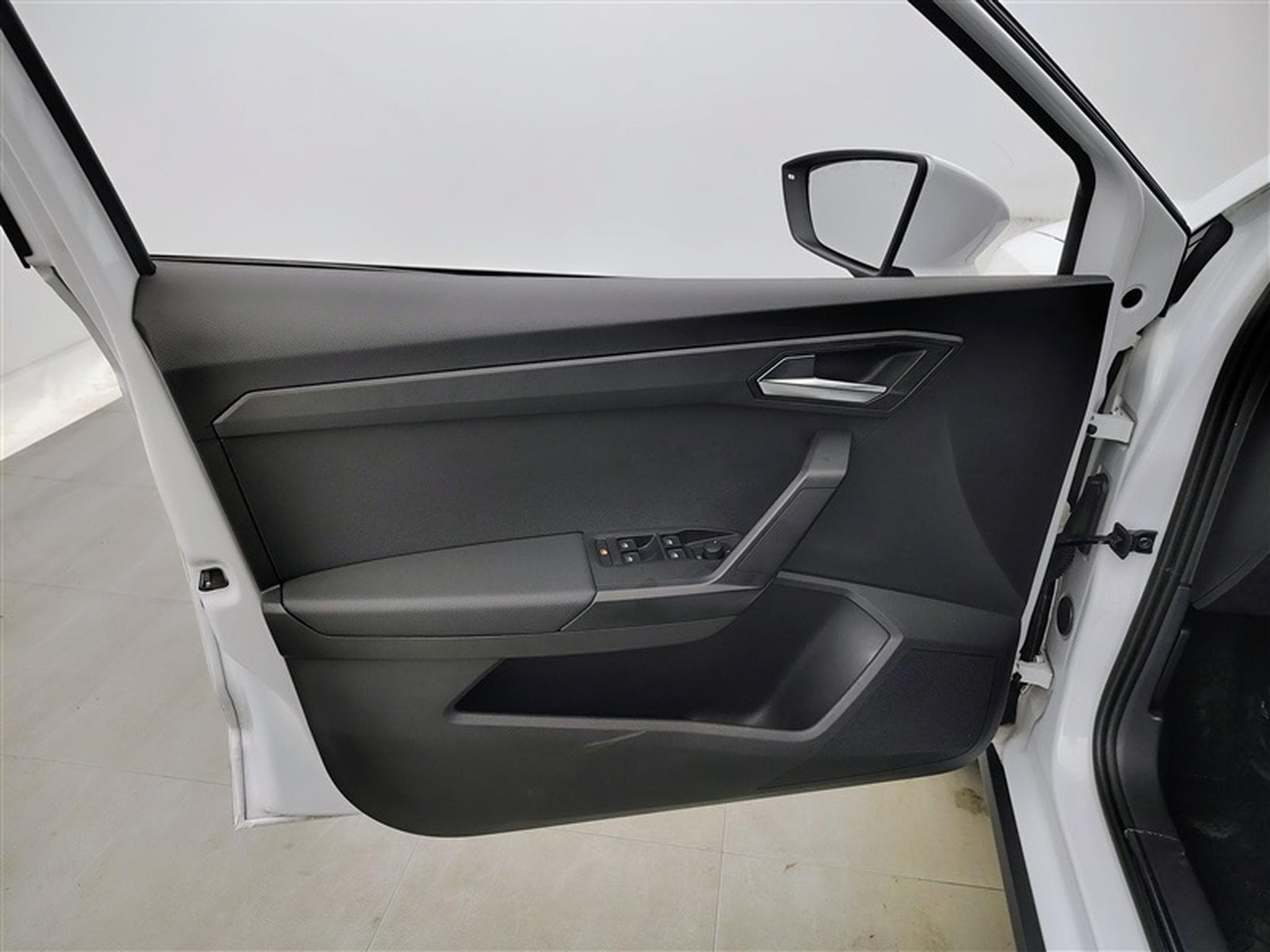 Seat Arona 1.0 TSI Move! DSG NAVI / FULL LED / CARPLAY (2024) - Photo 16