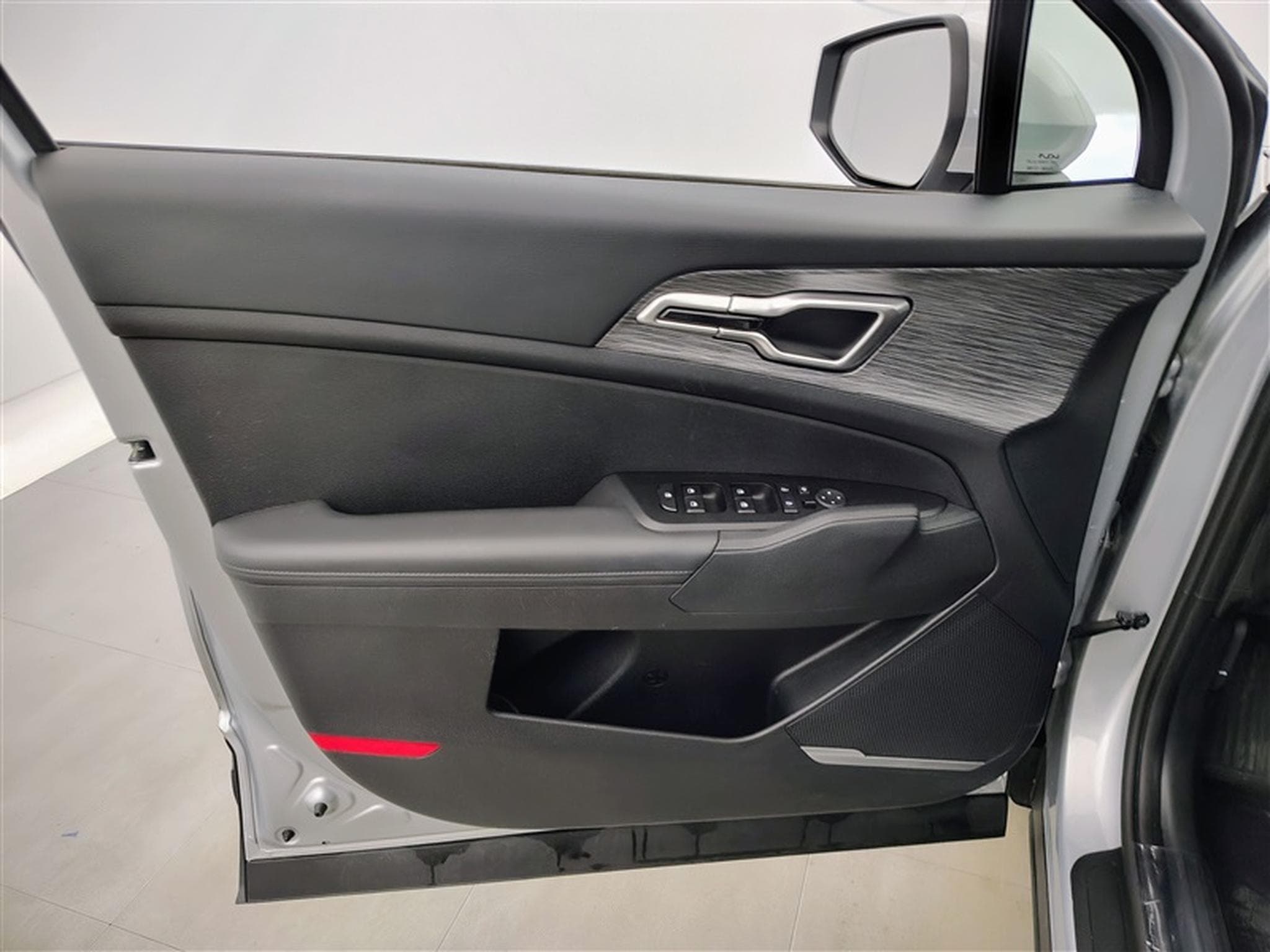 Kia Sportage 1.6 CRDi MHEV Pulse DCT (2023) - Photo 17