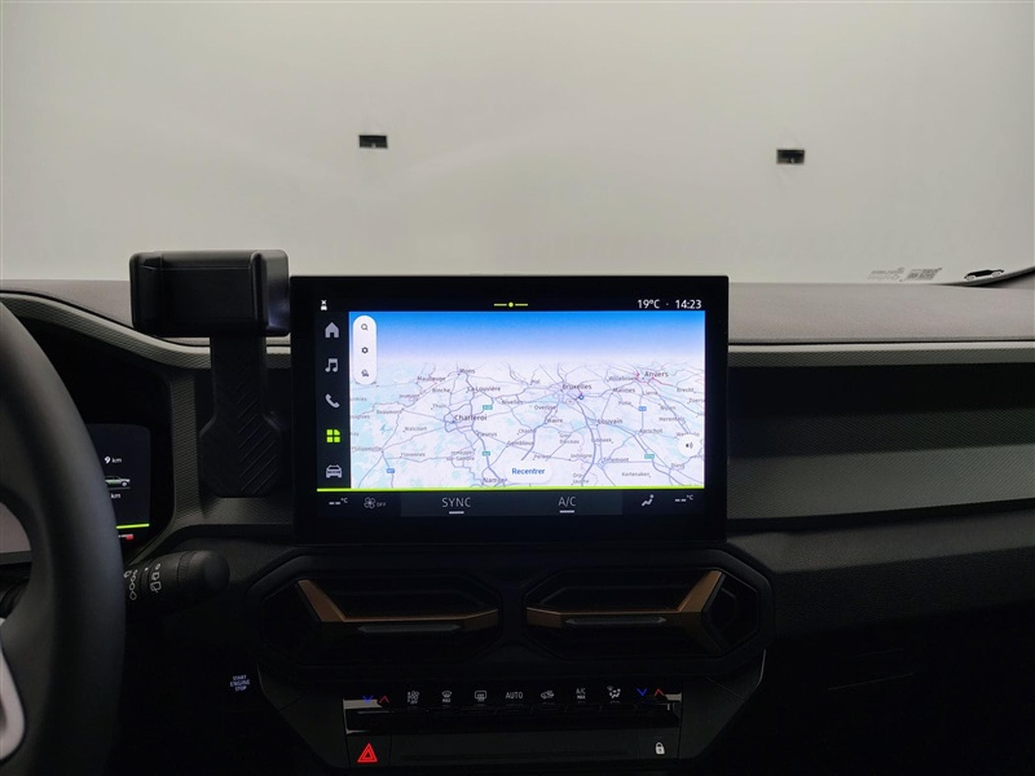 Dacia Bigster Mild Hybrid 140cv Extreme NAVI / CARPLAY / CAMERA / TO PANO (2026) - Photo 11